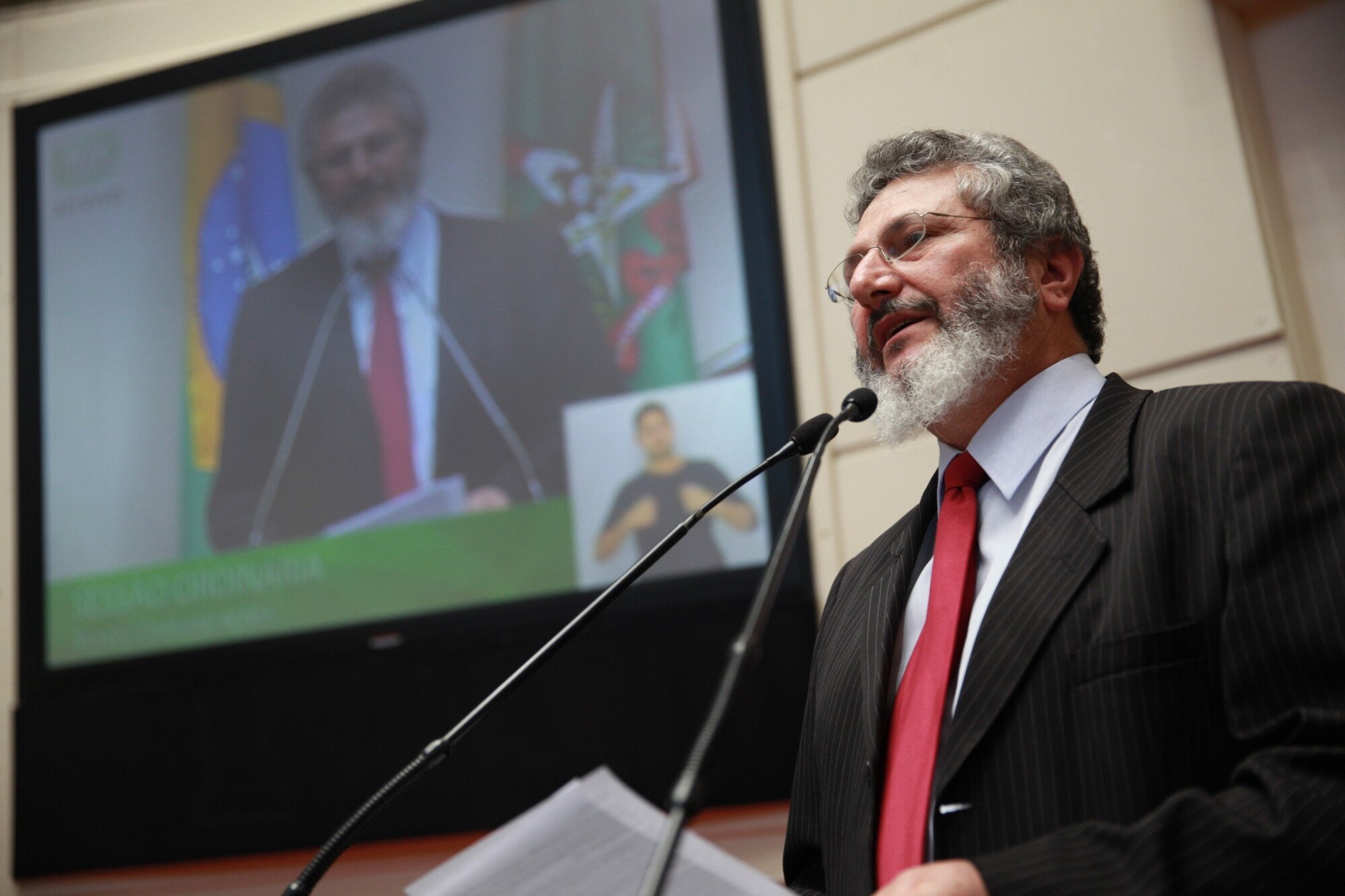 Aprovada PEC que altera conselhos estaduais