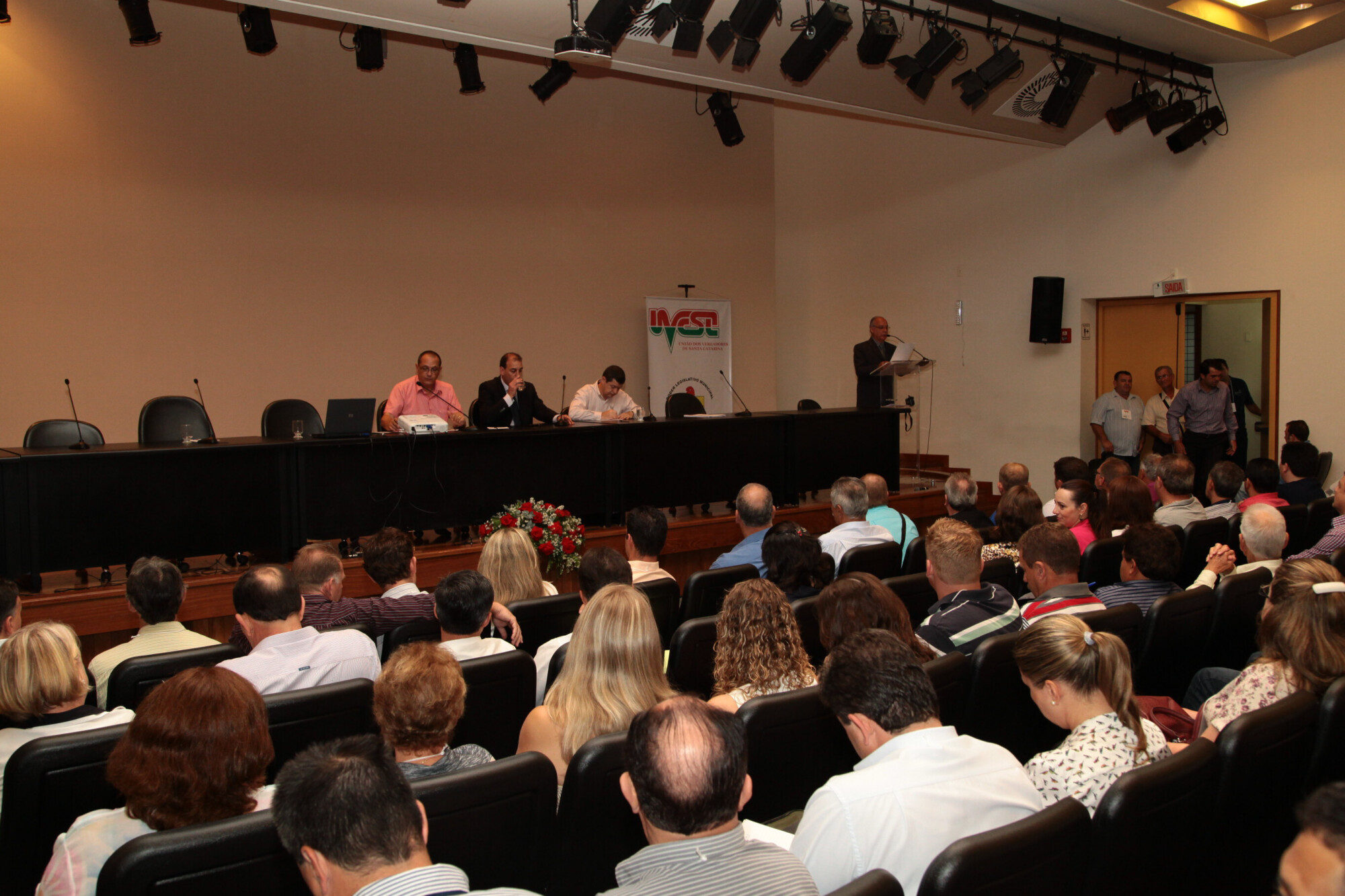 Corrupção é tema de palestra em encontro estadual de vereadores