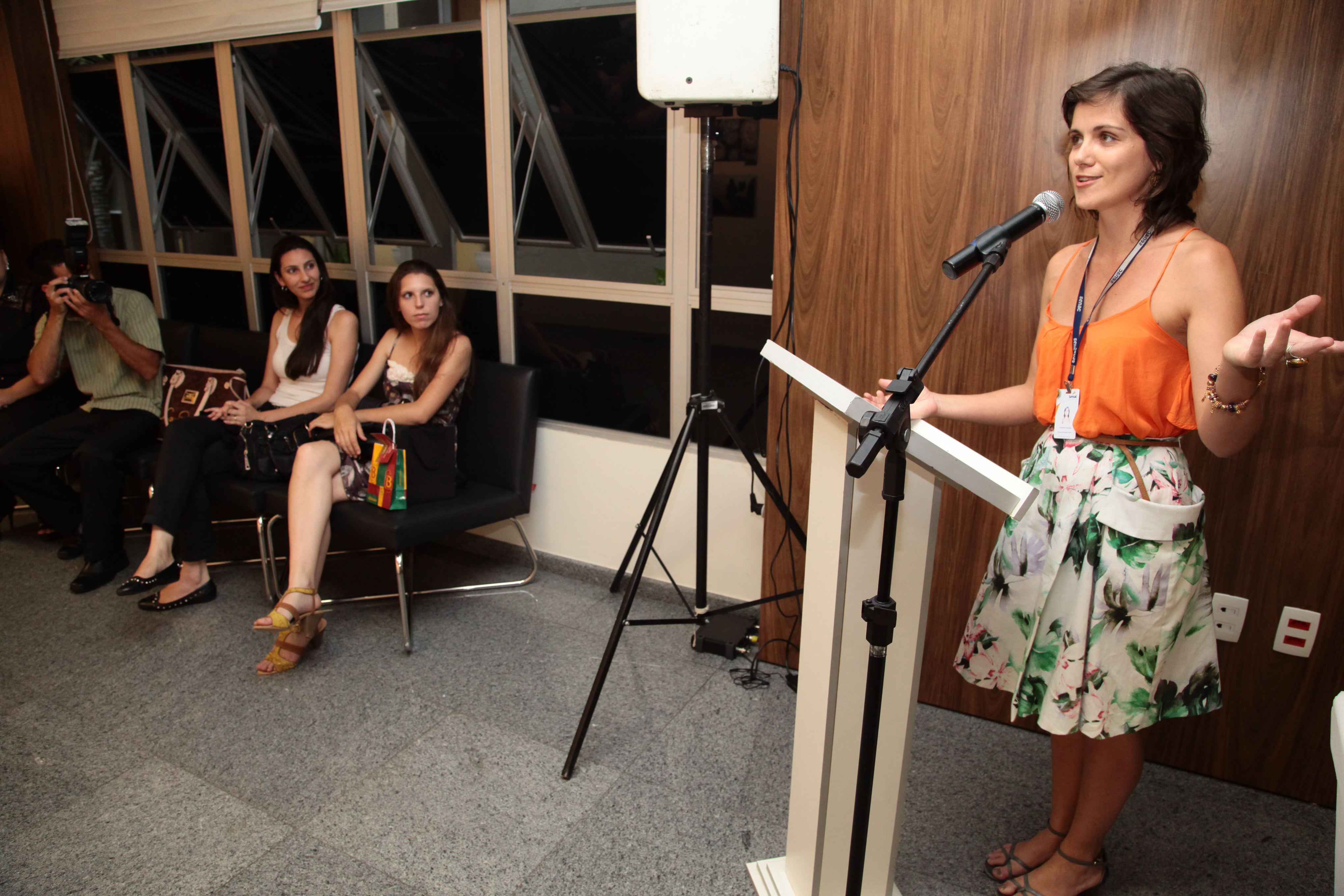 Exposição do curso de fotógrafos do SENAC. Fotos: Miriam Zomer/ Agência AL