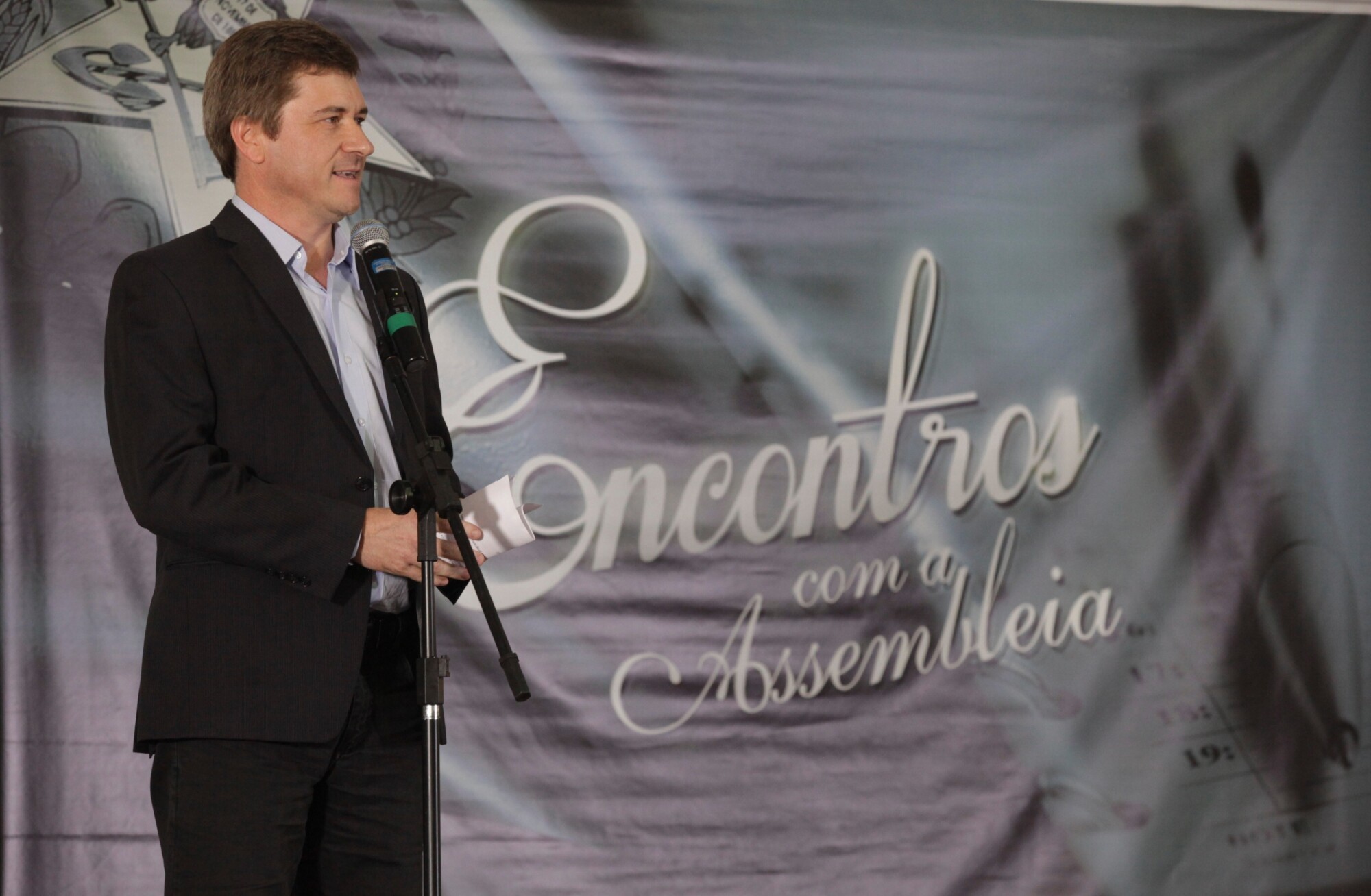 Deputado José Nei Ascari apresenta programa Encontros com a Assembleia em Braço do Norte. Foto: Carlos Kilian / Agência AL
