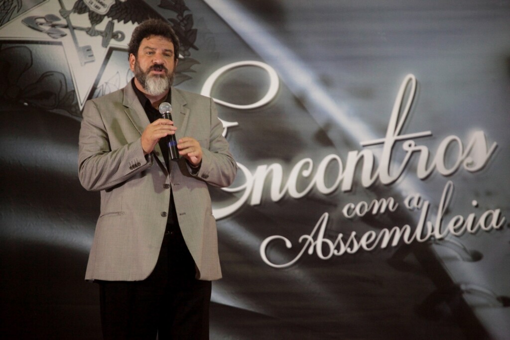 Palestra de Mario Sergio Cortella em Braço do Norte. Foto: Carlos Kilian / Agência AL