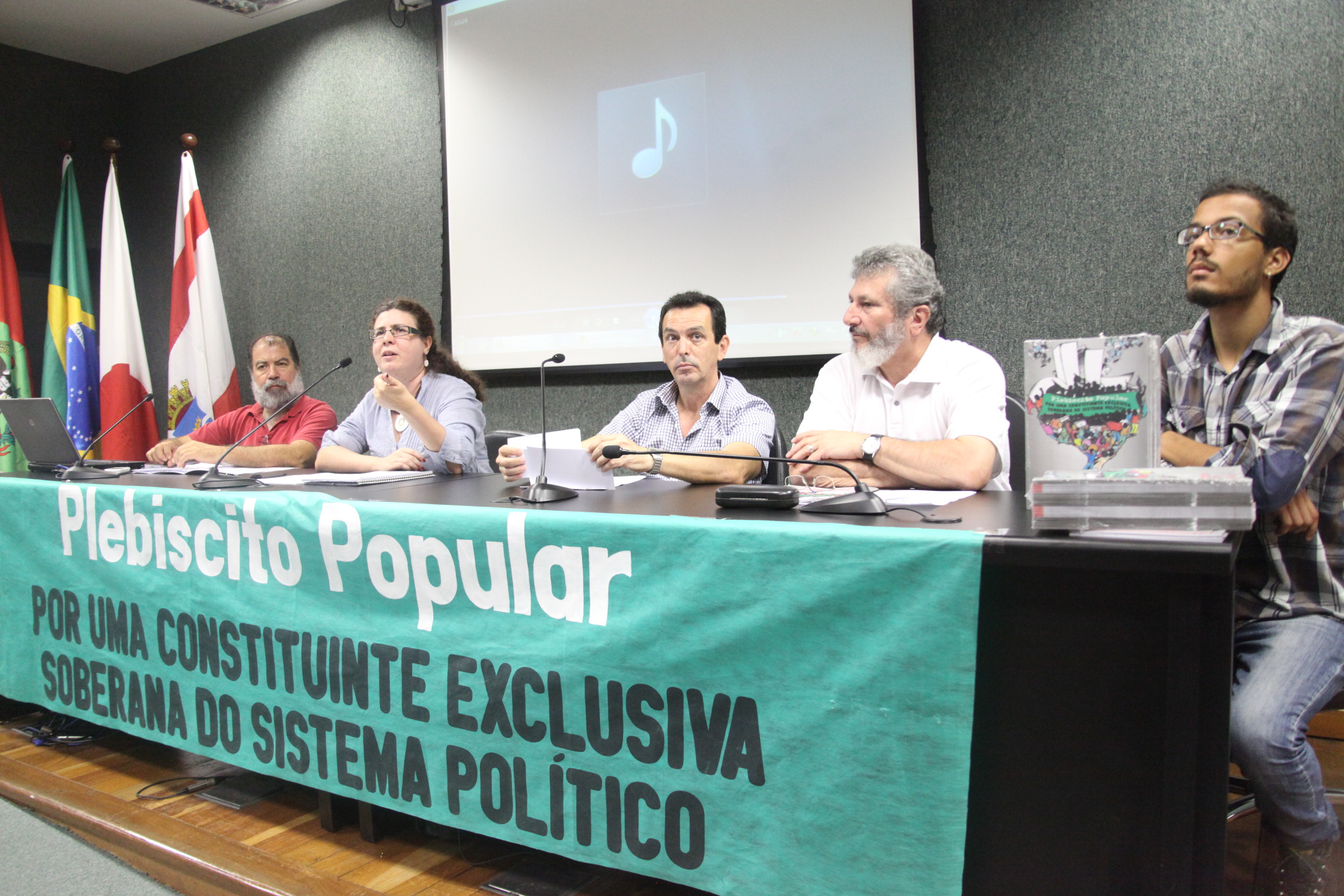 Plenária para preparar o Lançamento da Cartilha por uma Constituinte Exclusiva e Soberana do Sistema Político. Foto: Leonardo Gonçalves / Agência AL