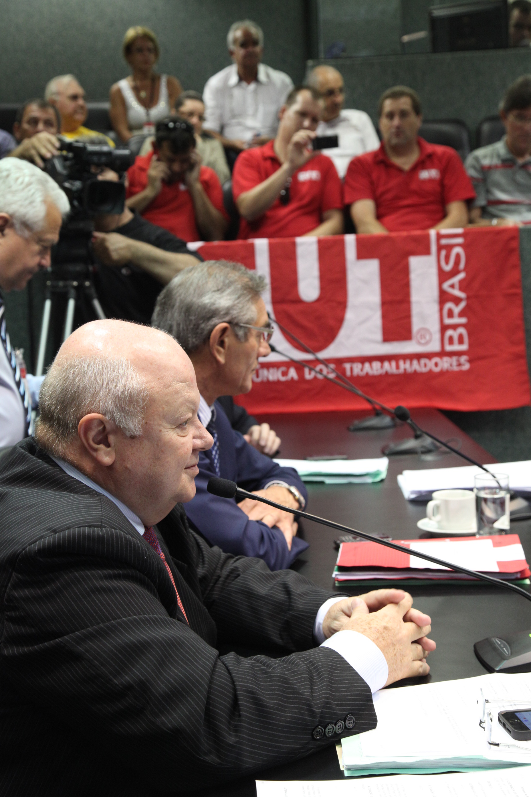Reunião Comjunta das Comissôes do Trabalho e de Finanças - Foto: Solon Soares