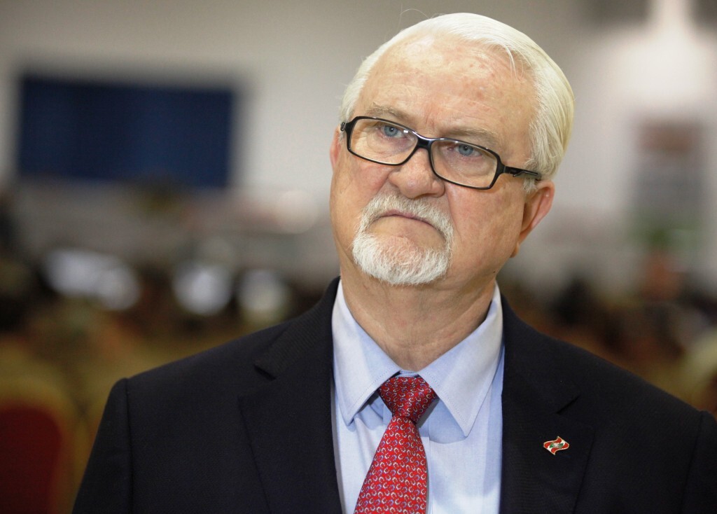 Parlamento homenageia ex-secretário João José Cândido da Silva
