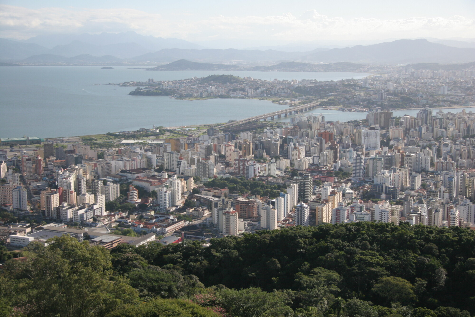 Protocolado PLC que cria Região Metropolitana de Florianópolis