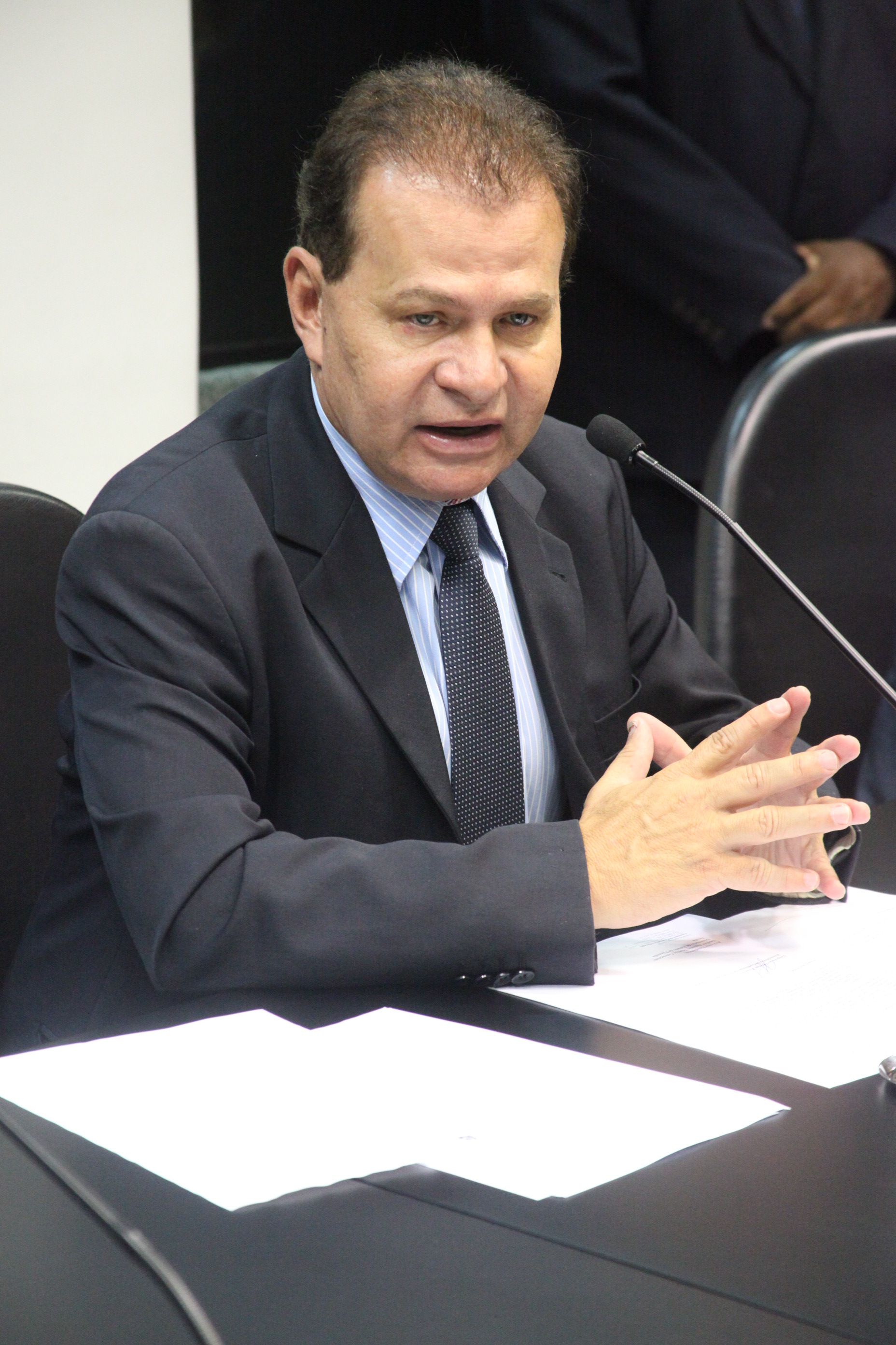 Deputado Gilmar Knaesel (PSDB). Reunião da Comissão de Finanças e Tributação. Foto: Fábio Queiroz / Agência AL