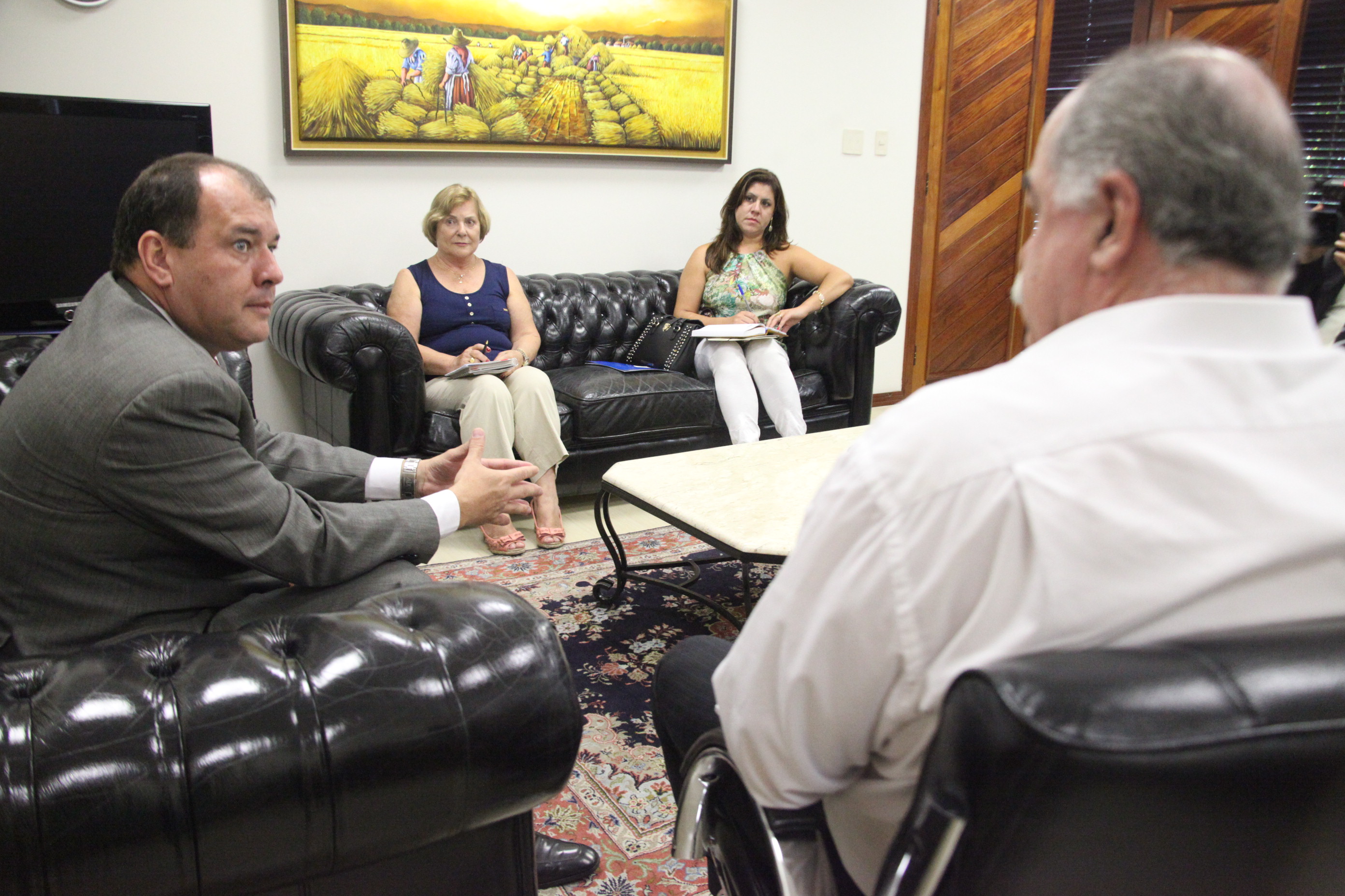 Presidente Romildo Titon reúne-se com membros da Comissão da Verdade. Foto: Fábio Queiroz / Agência AL