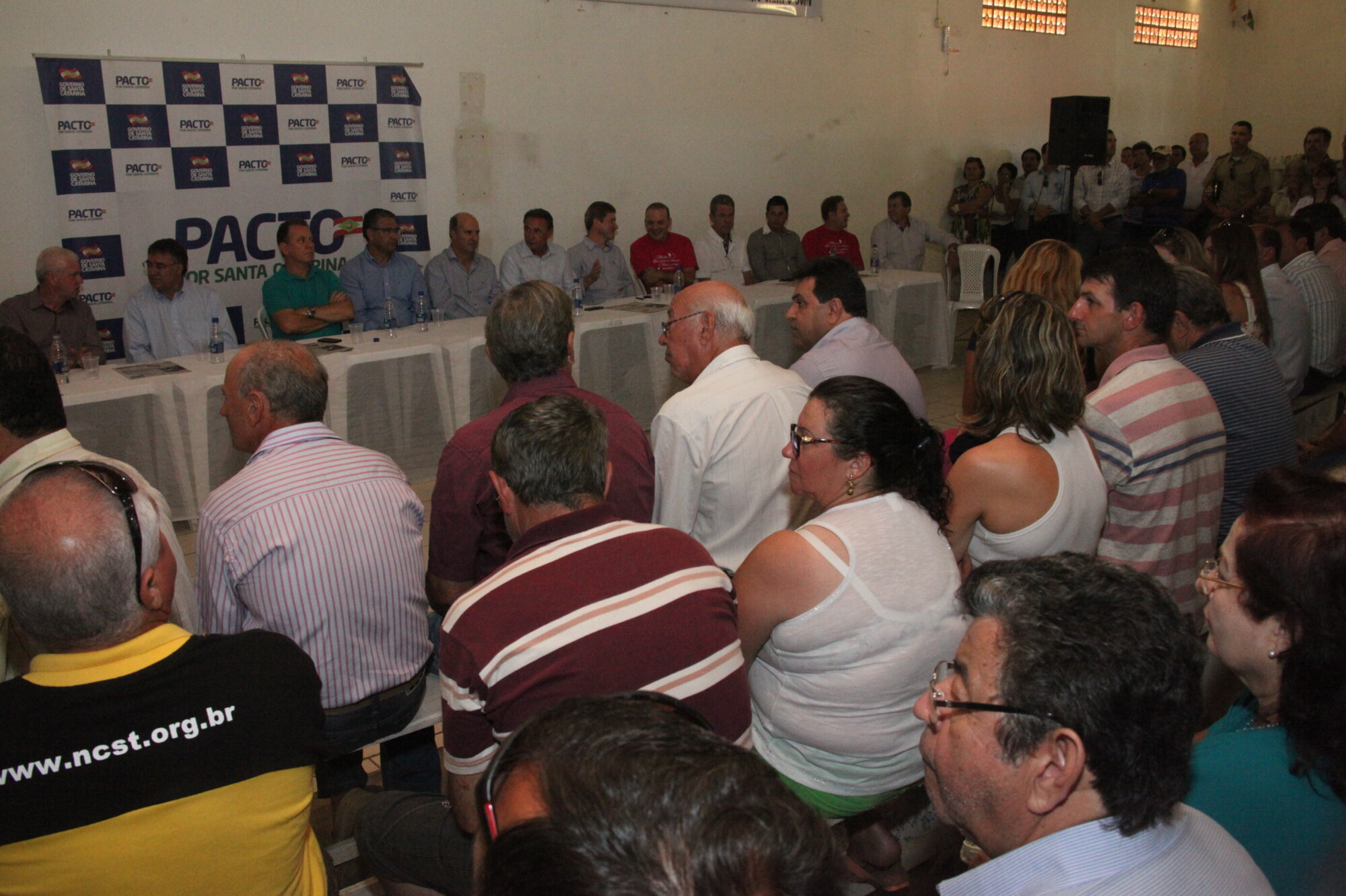 Deputados prestigiam lançamento de obra em Jaguaruna