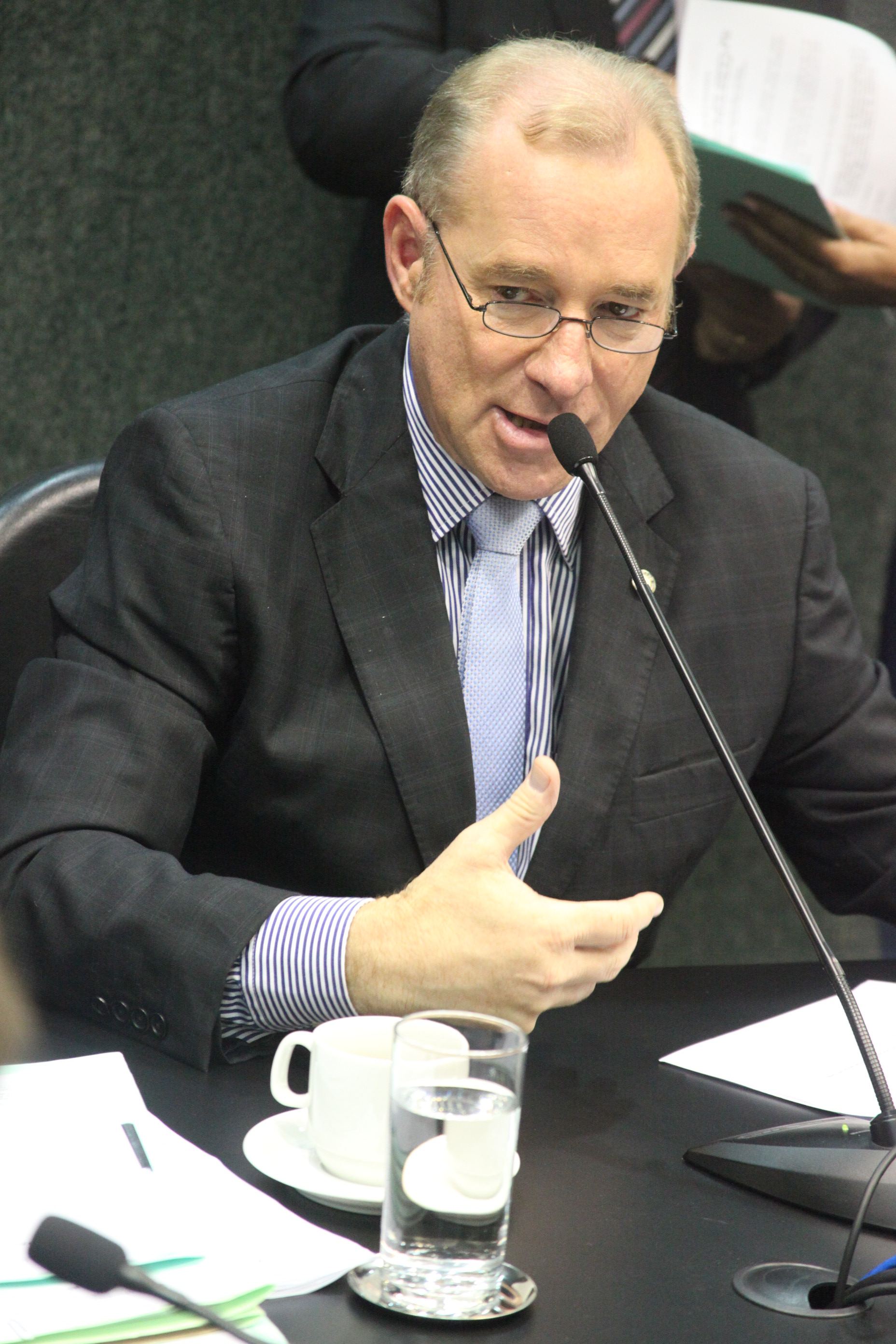 Deputado Aldo Schneider (PMDB). Reunião da Comissão de Constituição e Justiça. Foto: Fábio Queiroz / Agência AL