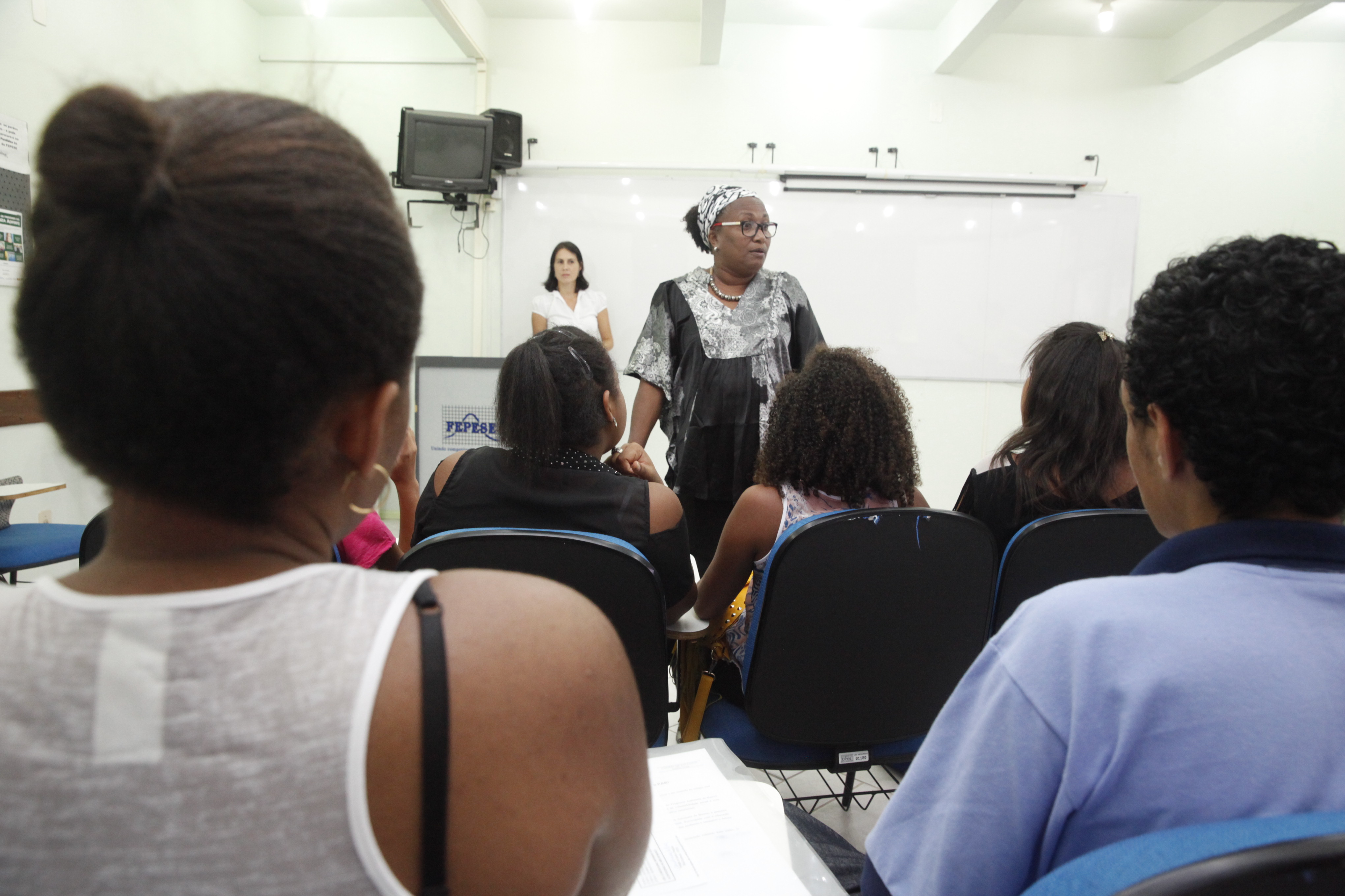 Estudantes realizam inscrições para o PAB   Foto Carlos Kilian/Agencia AL