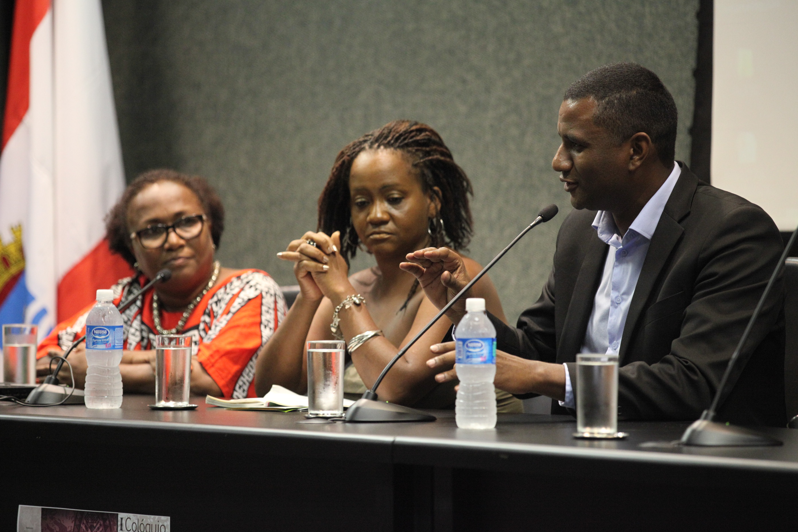 Colóquio Mulher e Mulheres Negras - Foto: Solon Soares / Agência AL