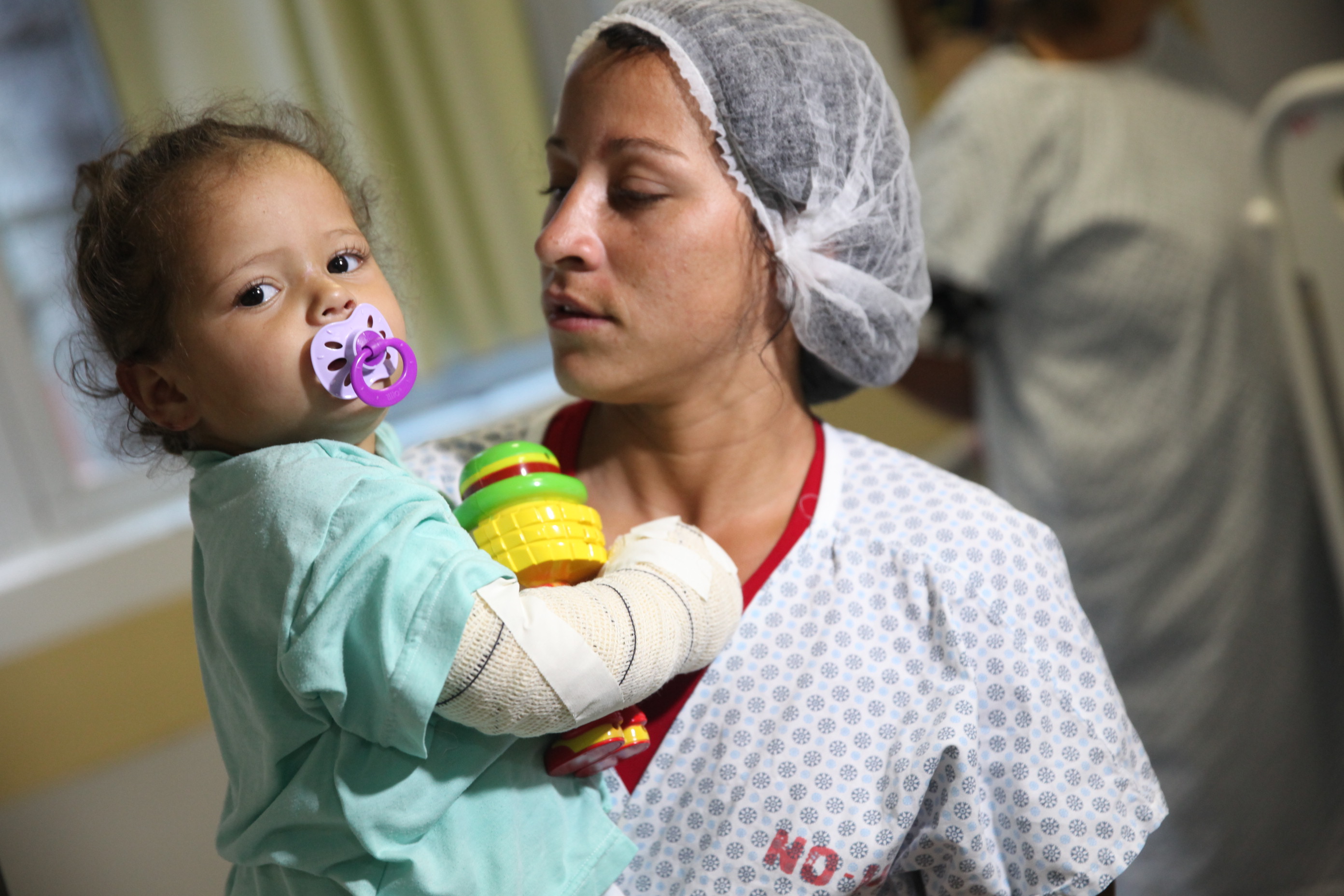 Hospital Joana de Gusmão - Queimados - Mayara Ribeiro salvou os filhos no incêndio -  Foto: Lucas Gabriel Diniz / Agência AL