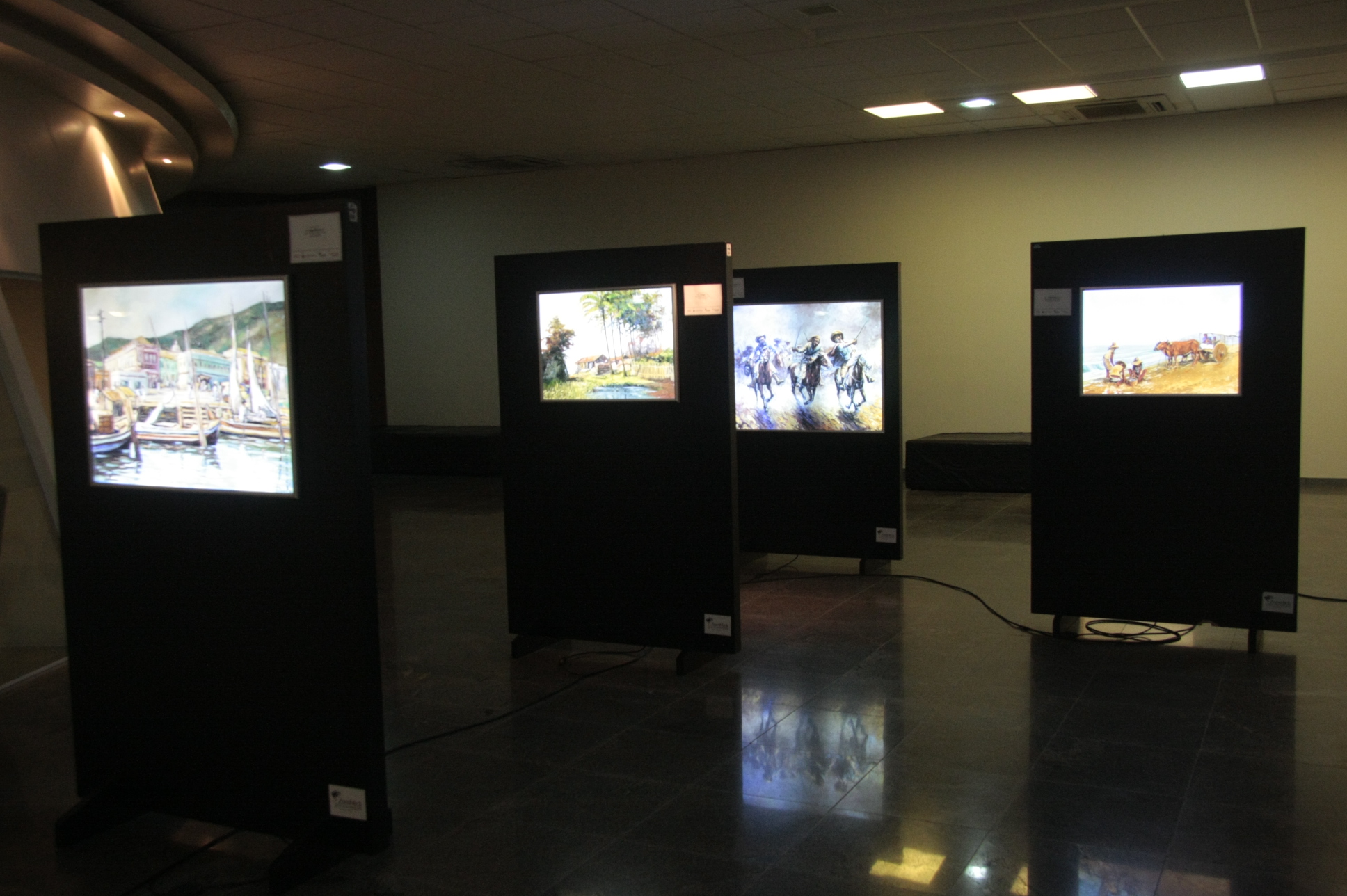 Exposição Zunblick_Iluminado_Fotos Eduardo G de Oliveira/ AgenciaAL
