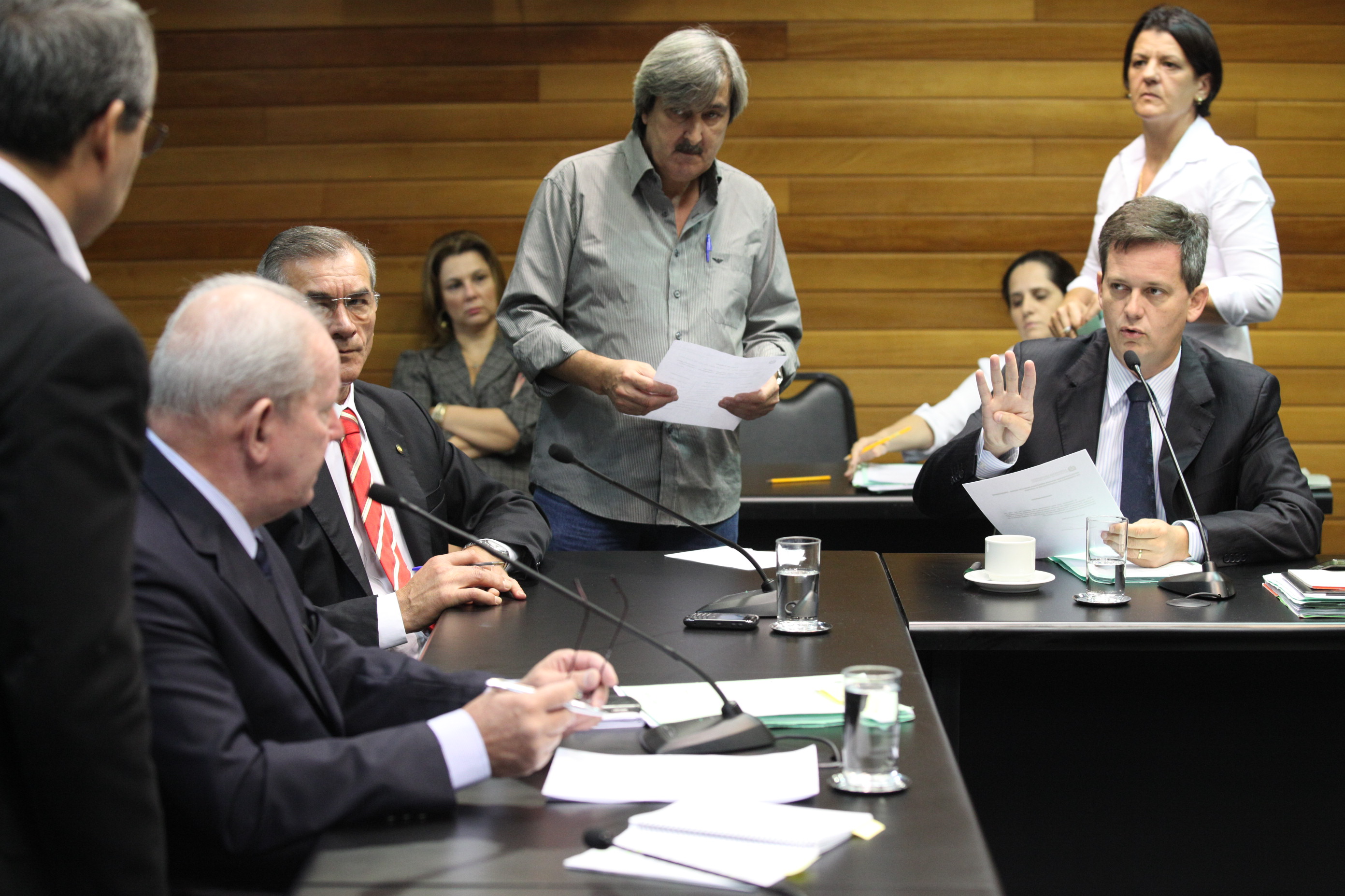 Comissão de Constituição e Justiça