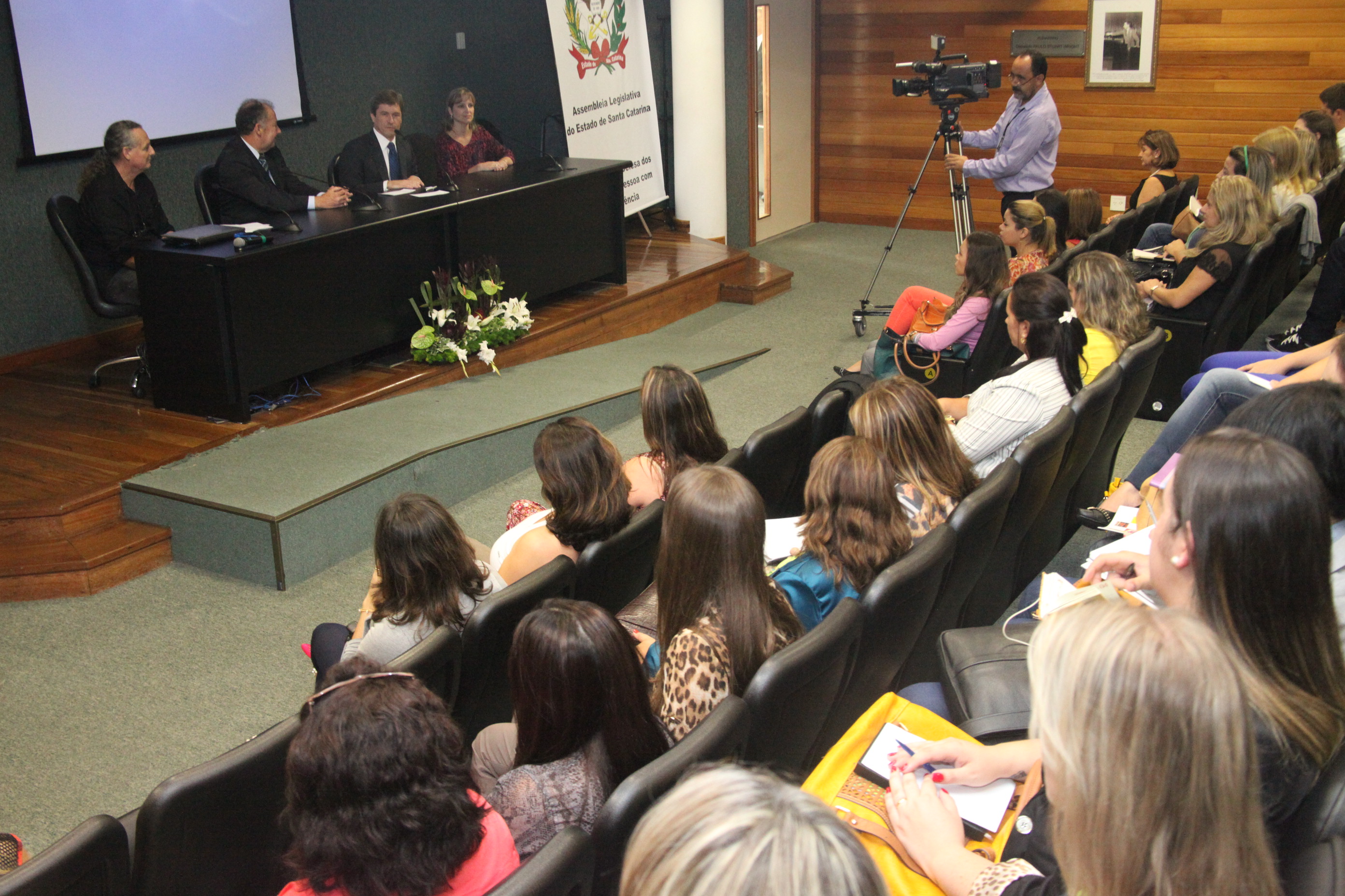 Seminário de operacionalização do instrumental técnico dos assistentes sociais das APAEs de Santa Catarina. Foto: Fábio Queiroz / Agência AL