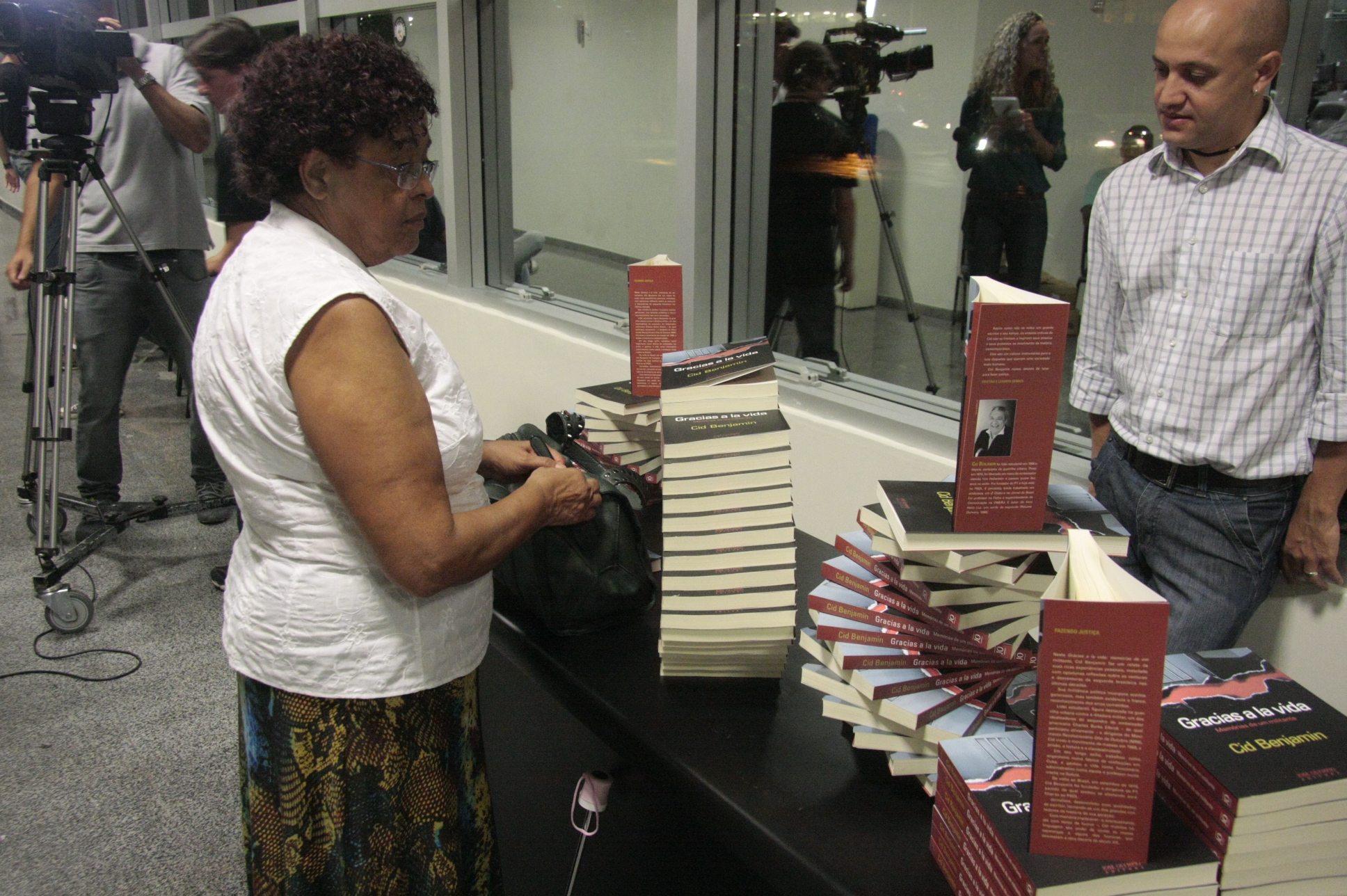 Lançamento de Livro Gracias La Vida. Foto: Eduardo Guedes de Oliveira/Agência AL