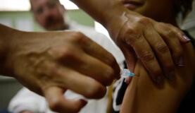 Santa Catarina já vacinou mais de 50% das adolescentes do estado contra o HPV