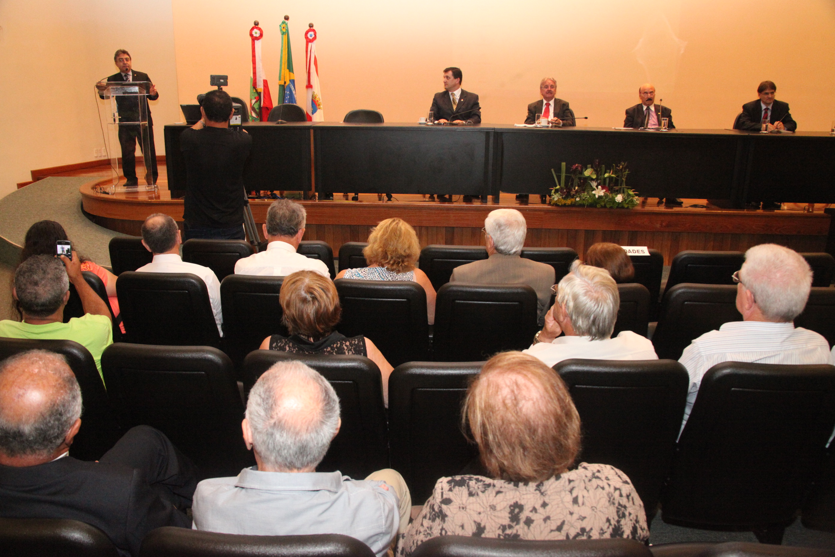Ato Parlamentar Solene em homenagem aos Aposentados do Estado de Santa Catarina. Foto: Fábio Queiroz / Agência AL