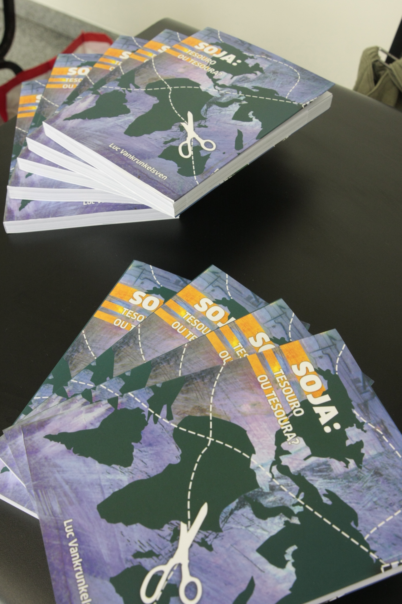 Lançamento do Livro Soja: tesouro ou tesoura?