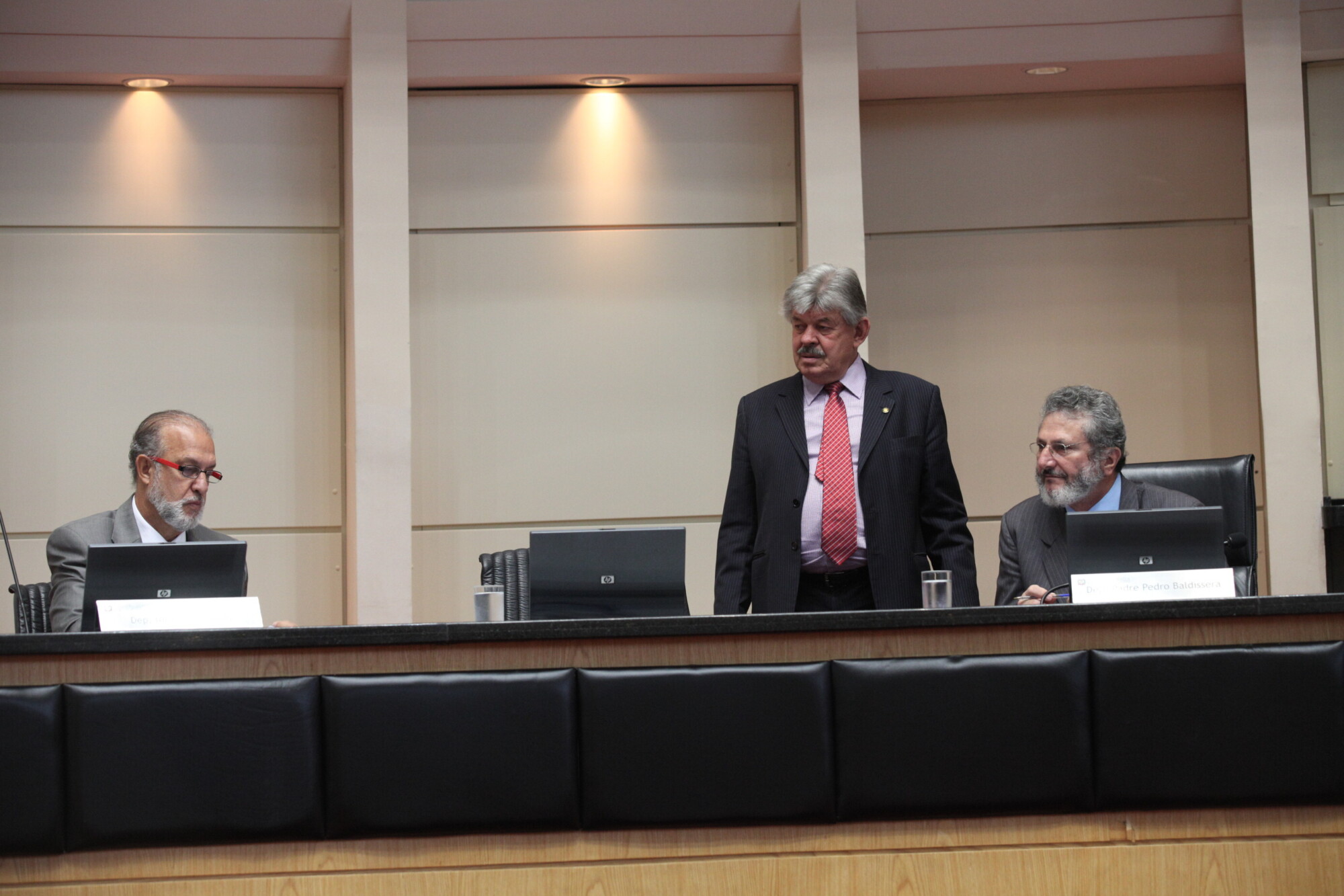 CPI do MP é protocolada e opõe PSD, PP e PSDB ao PMDB e PT