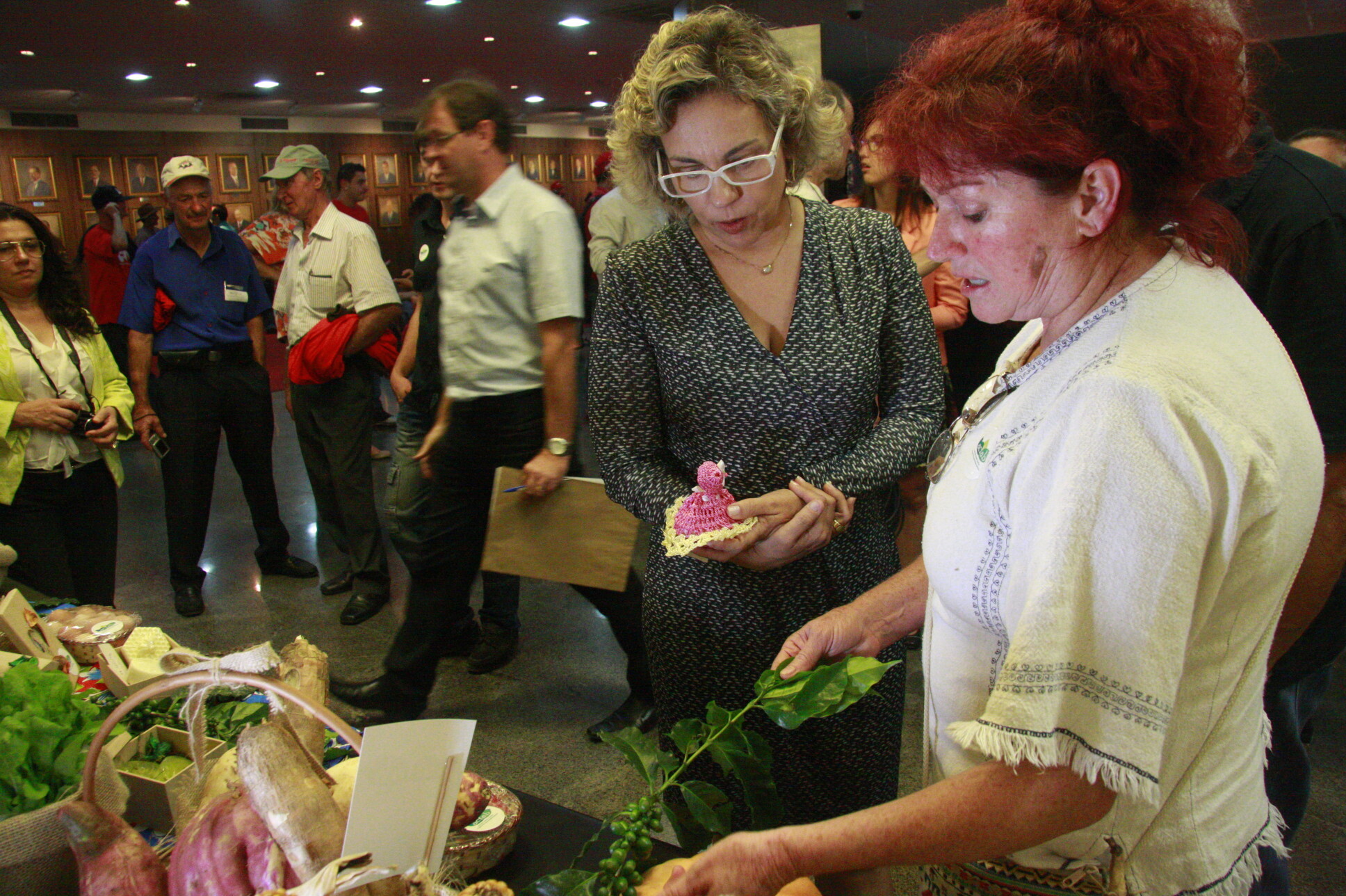 Parlamento recebe exposição de produtos agroecológicos
