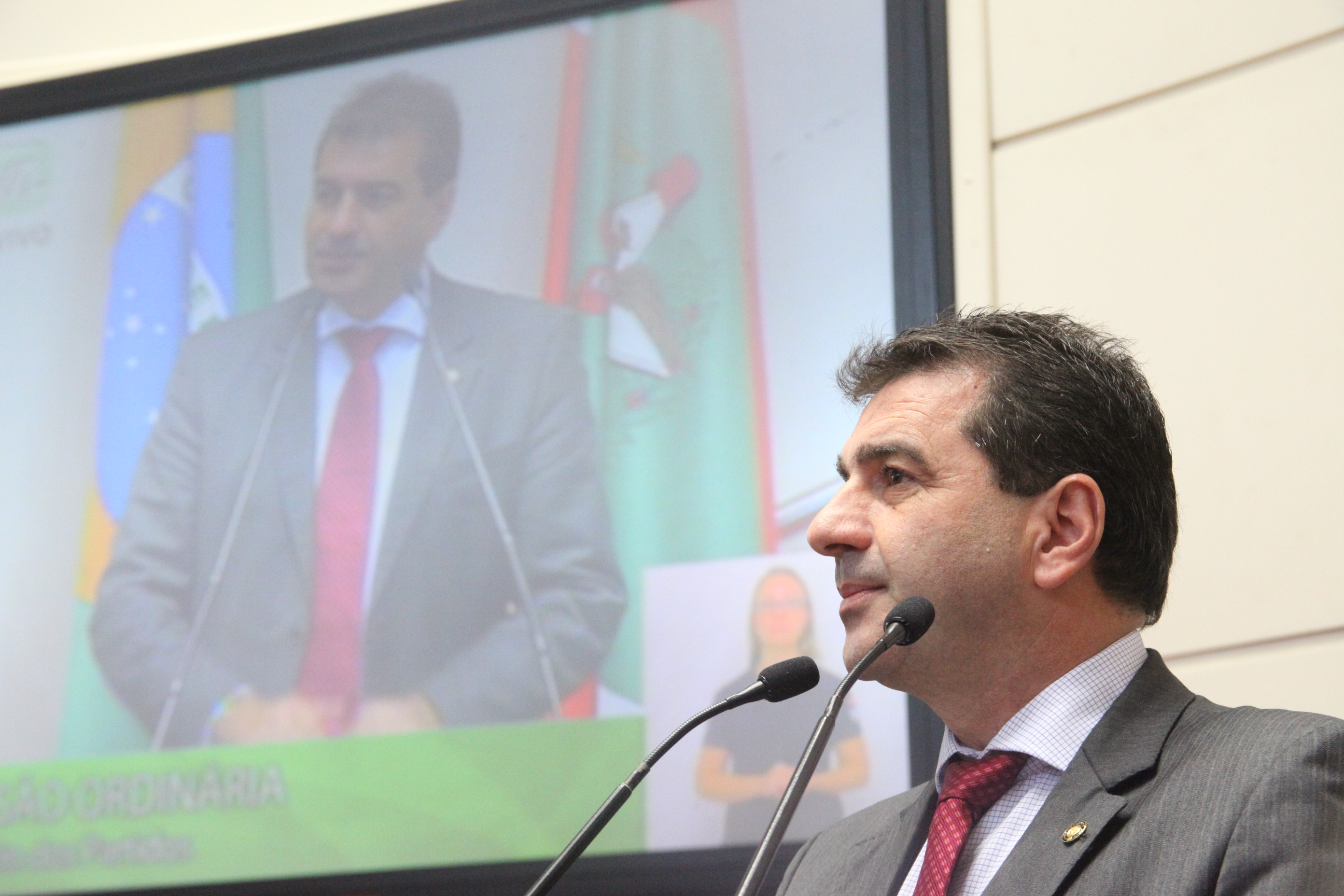 Deputado Valdir Cobalchini (PMDB) - Sessão Ordinária - Plenário Osni Regis. Foto: Fábio Queiroz / Agência AL