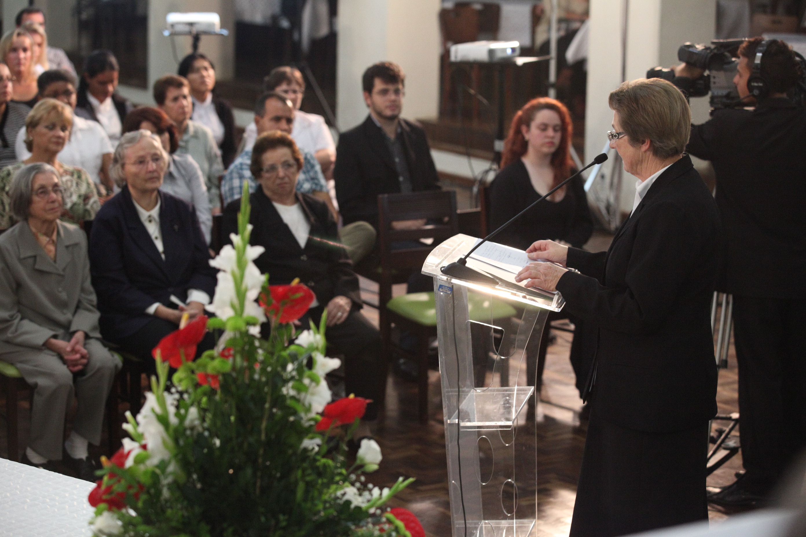 Sessão Solene em homenagem ao Hospital e Maternidade Sagrada Família