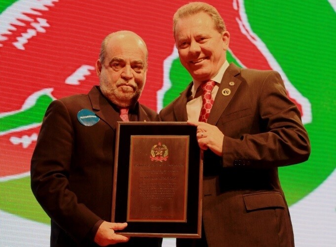 Parlamento homenageia presidente da Federação Catarinense de Futebol