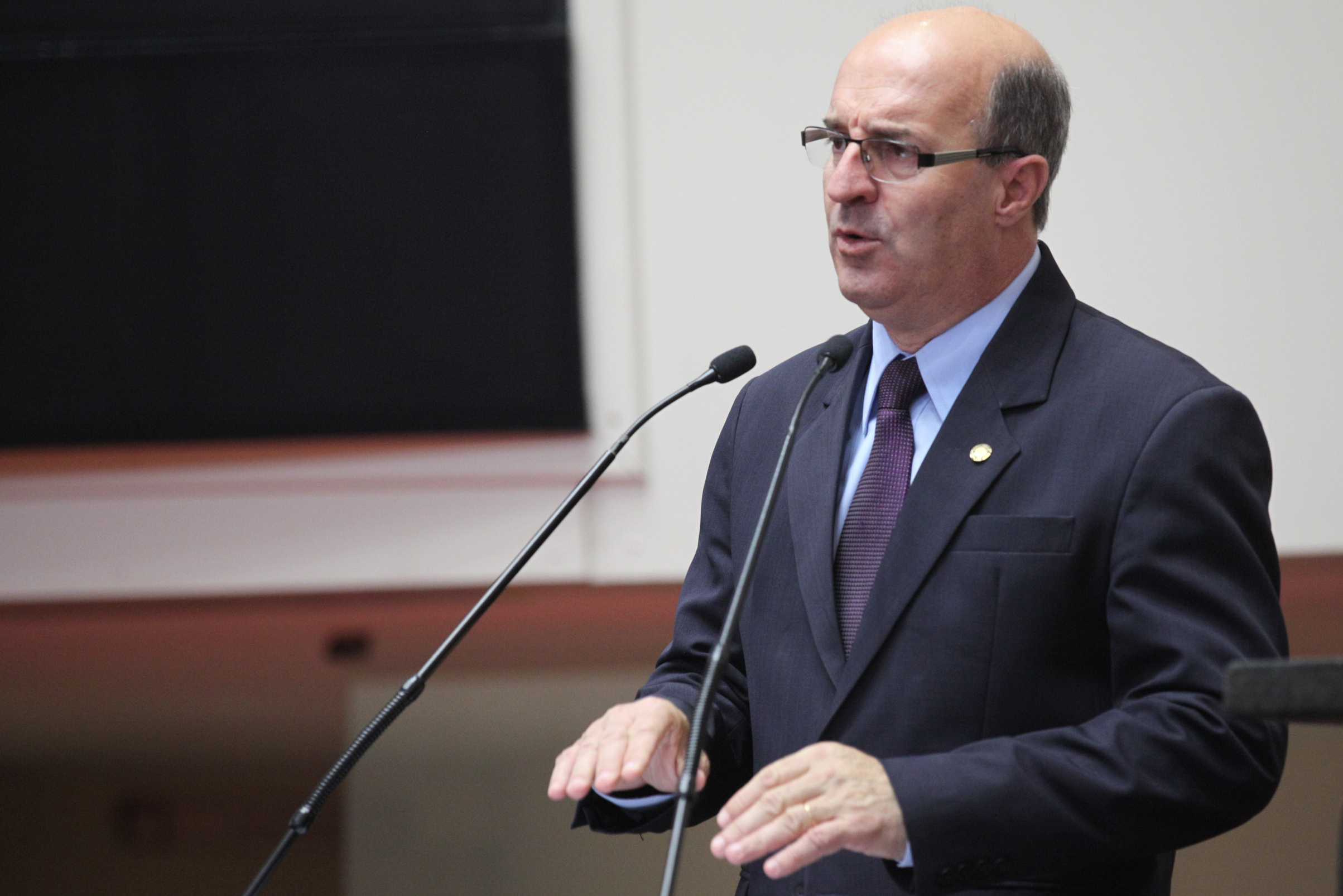 Sessão Ordinária - Plenário Osni Regis. Deputado José Milton Scheffer (PP).  Foto: Solon Soares/ Agência AL