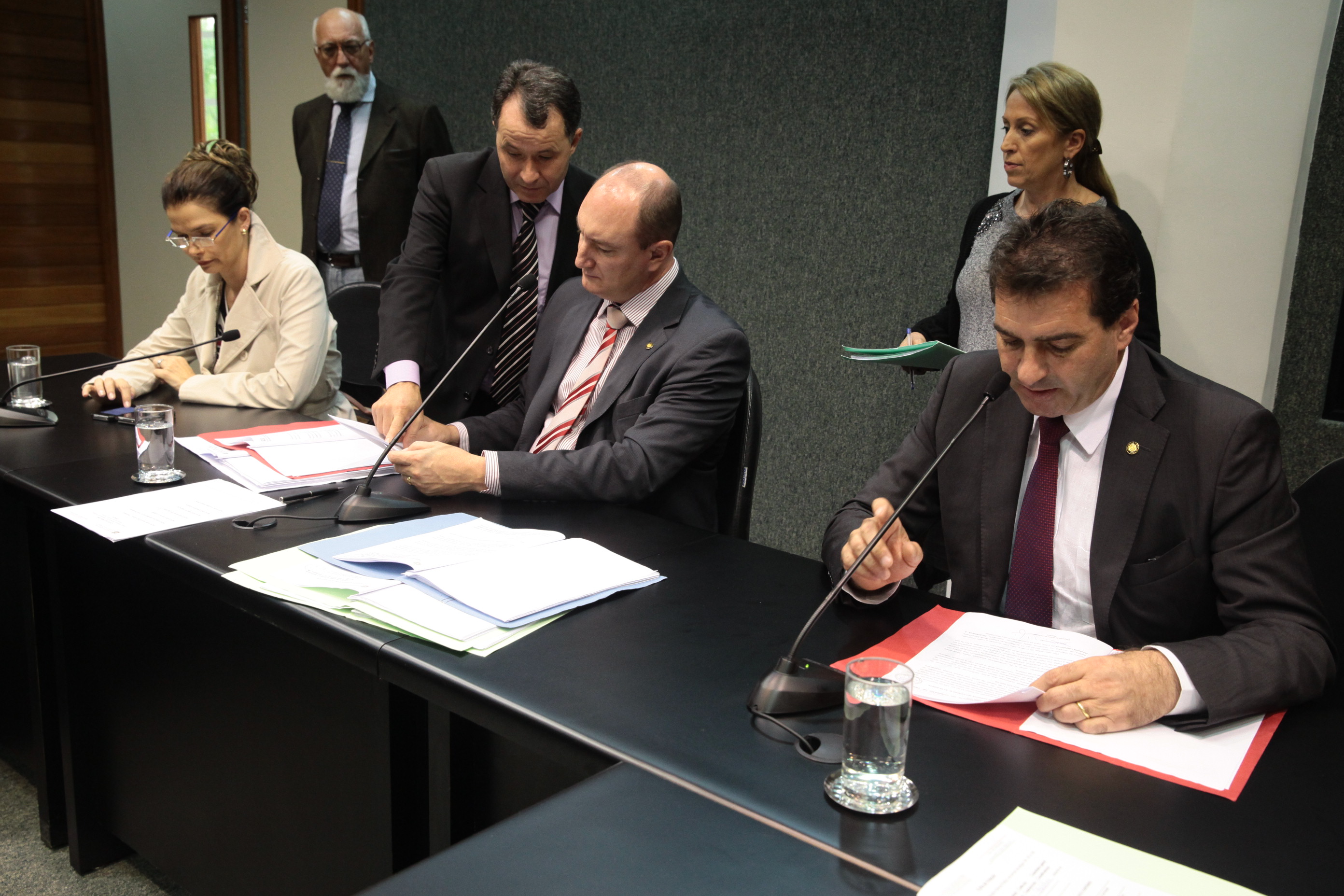 Reunião da Comissão de Trabalho, Administração e Serviço Público. Foto: Miriam Zomer/Agência AL