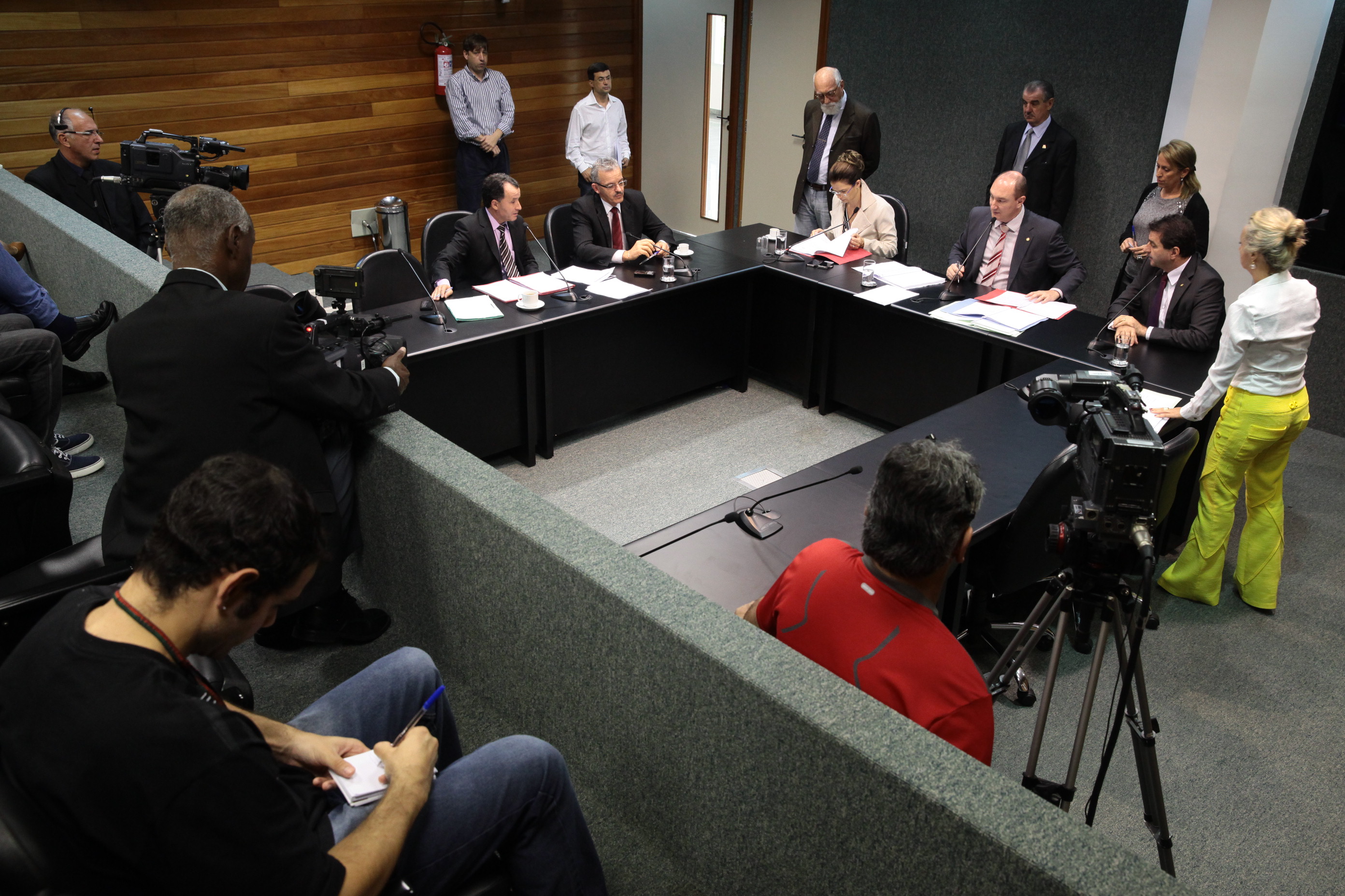 Reunião da Comissão de Trabalho, Administração e Serviço Público. Foto: Miriam Zomer/Agência AL