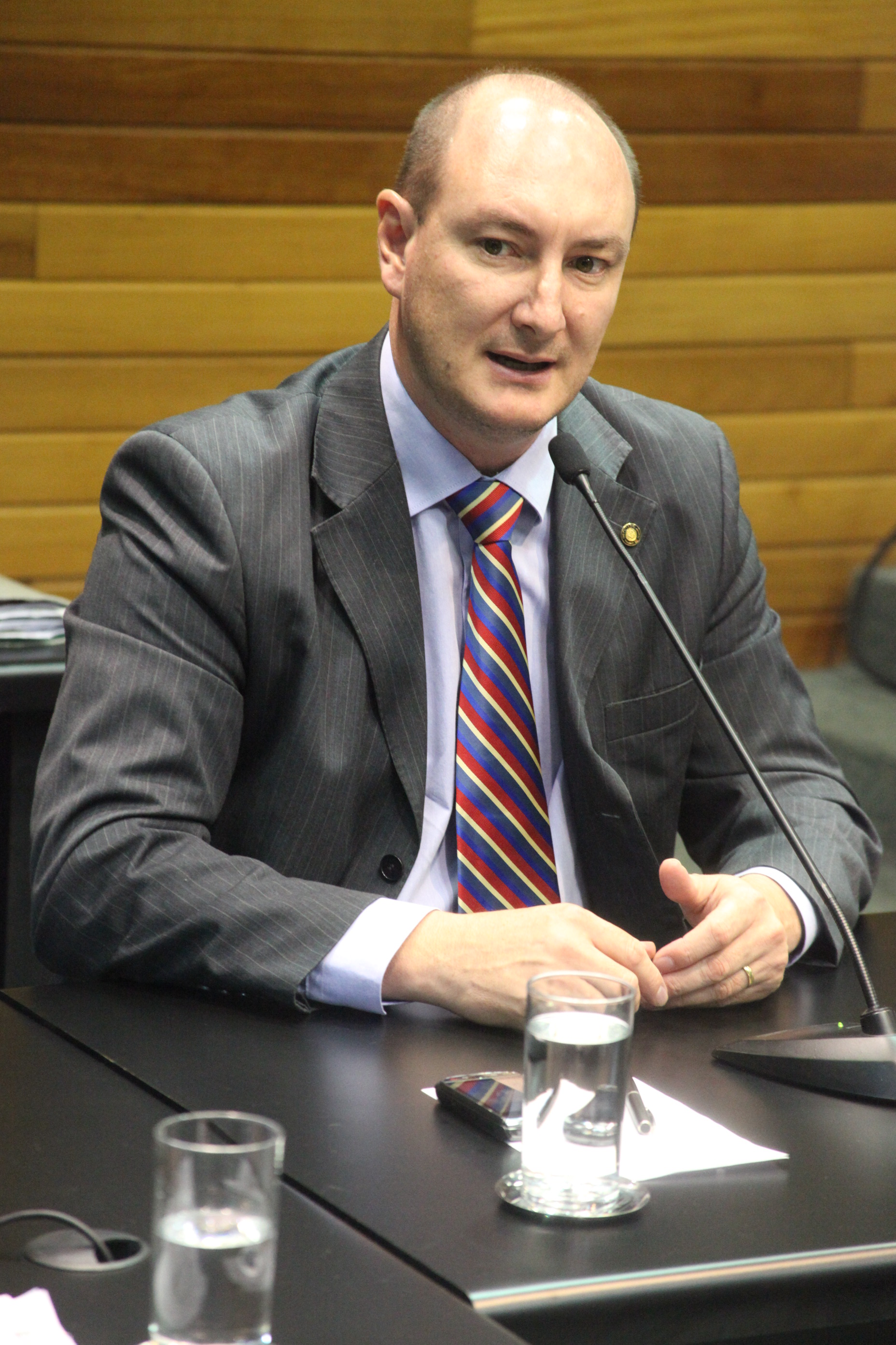 Deputado Mauro de Nadal (PMDB). Reunião da Comissão de Constituição e Justiça. Foto: Fábio Queiroz / Agência AL