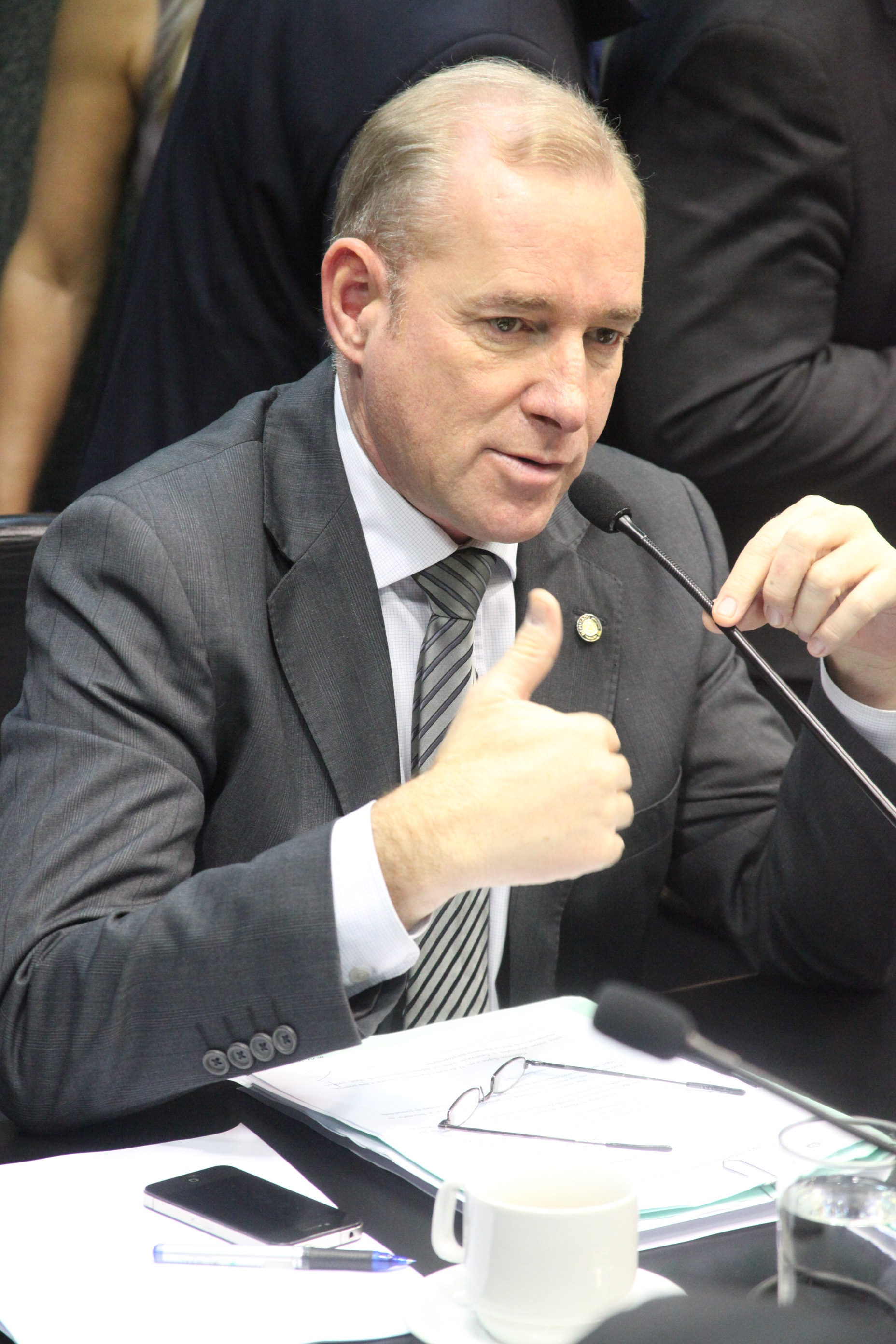 Deputado Aldo Schneider (PMDB). Reunião da Comissão de Constituição e Justiça. Foto: Fábio Queiroz / Agência AL