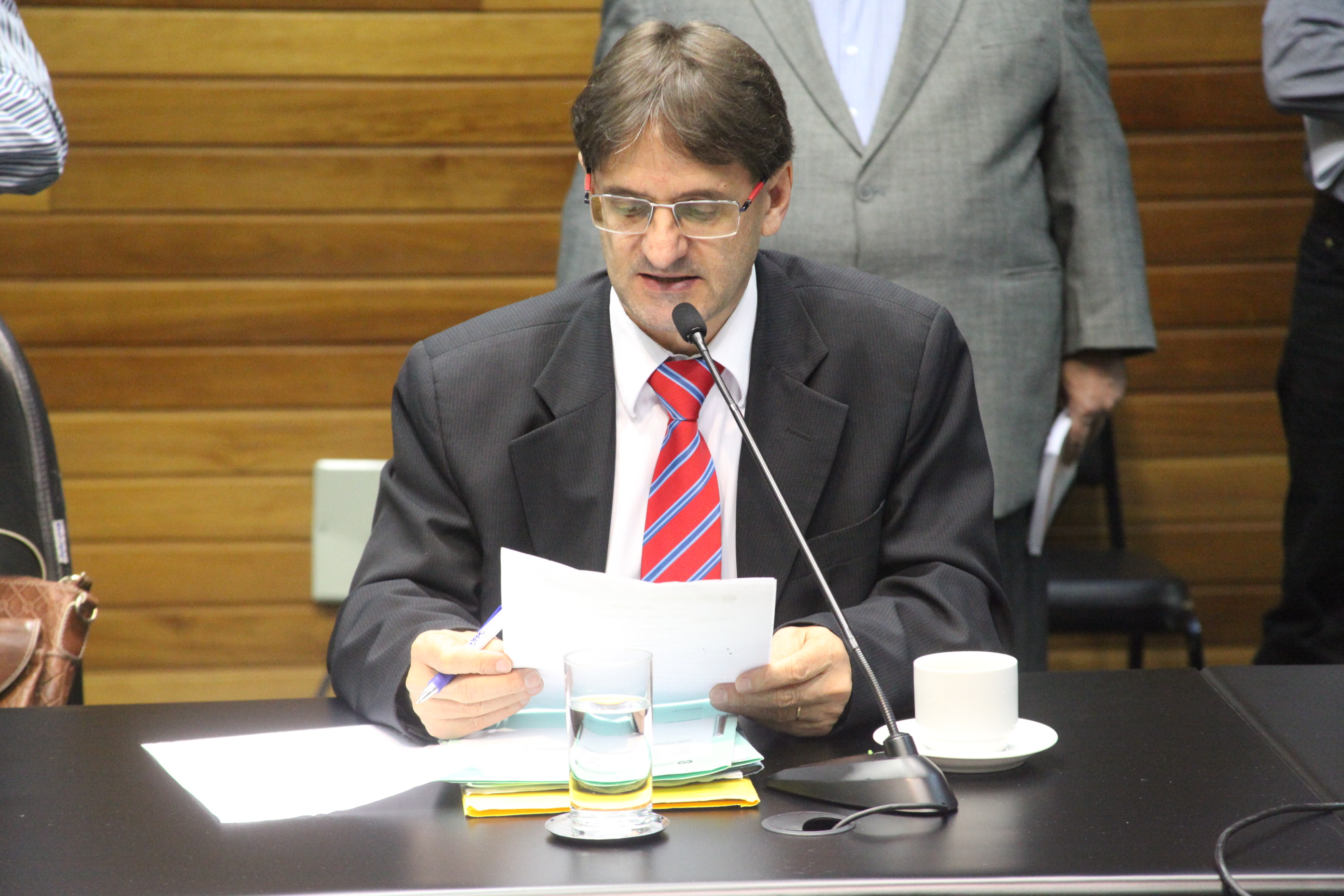 Deputado Neodi Saretta (PT). Reunião da Comissão de Constituição e Justiça. Foto: Fábio Queiroz / Agência AL