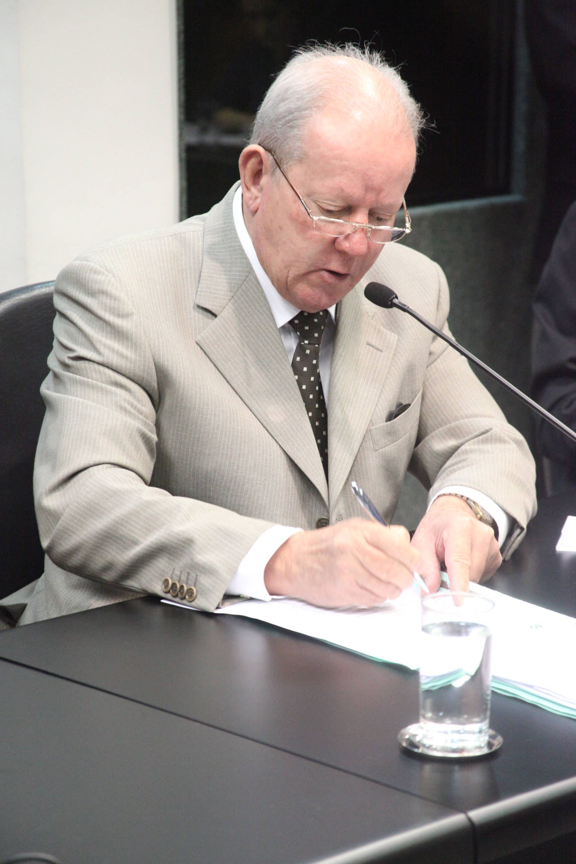 Deputado Marcos Vieira (PSDB). Reunião da Comissão de Constituição e Justiça. Foto: Fábio Queiroz / Agência AL