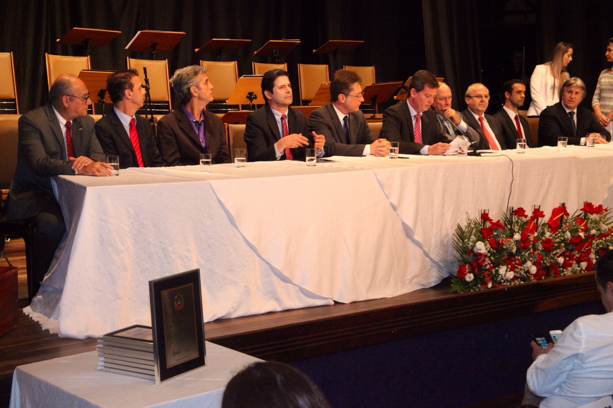 Universidade Regional de Blumenau é homenageada pelo Legislativo catarinense