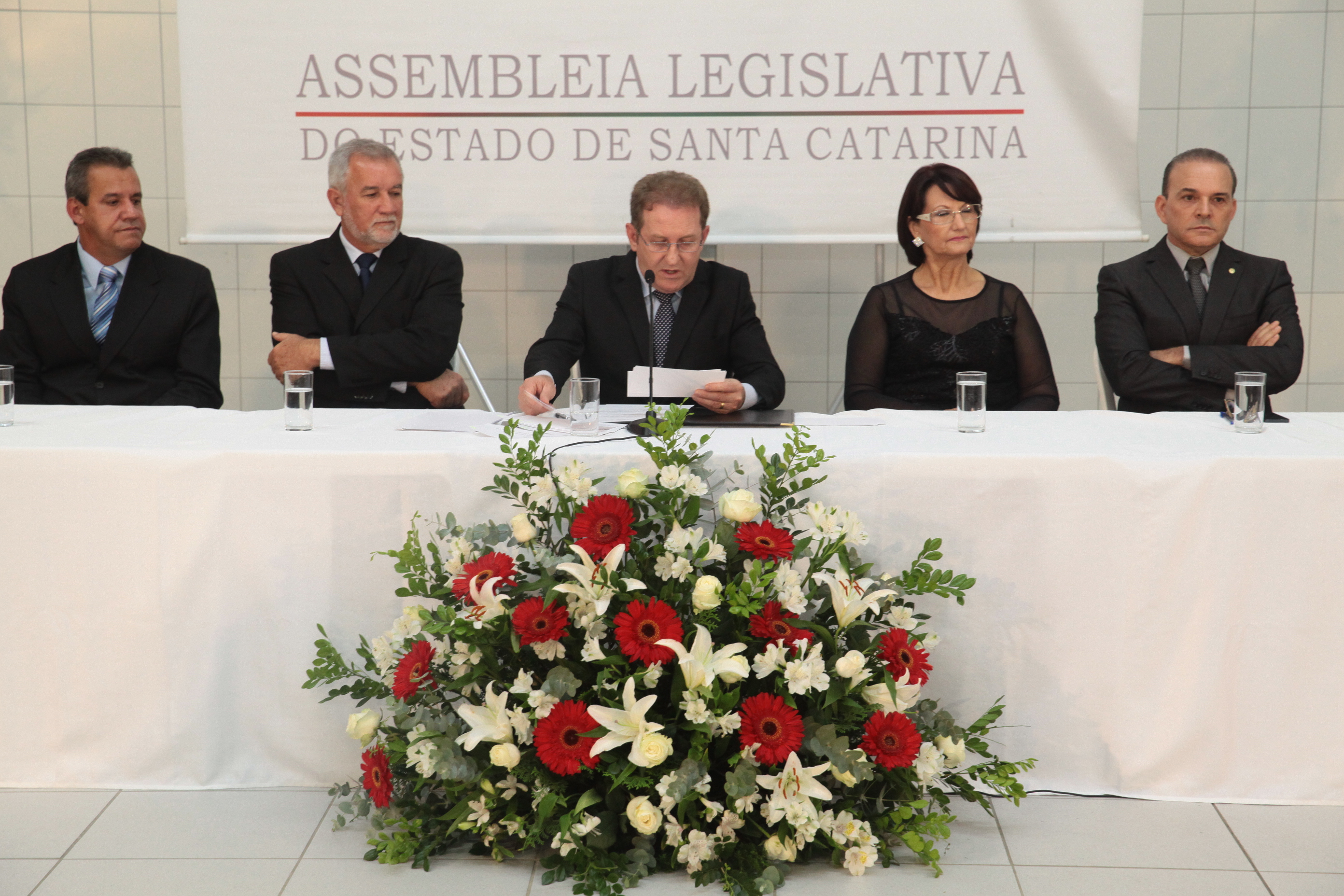 Sessão Solene em homenagem ao Colégio Maximiliano Gaidzinski em Cocal do Sul. Foto: Miriam Zomer/Agência AL