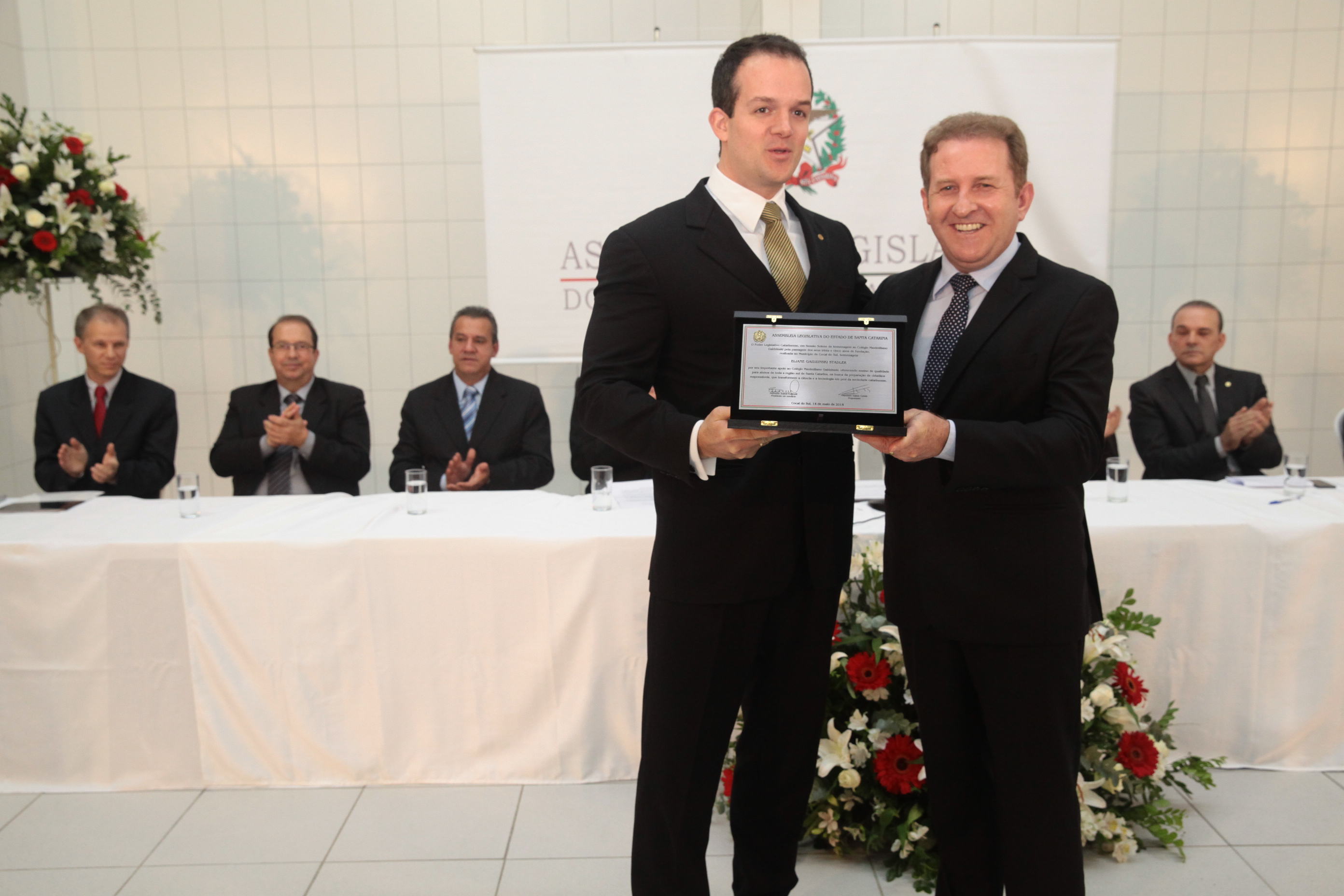 Sessão Solene em homenagem ao Colégio Maximiliano Gaidzinski em Cocal do Sul. Foto: Miriam Zomer/Agência AL