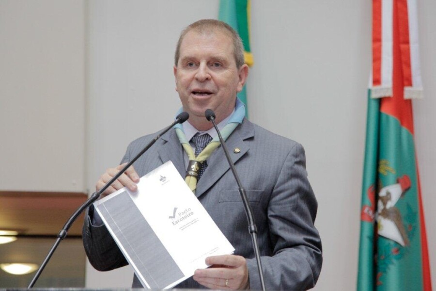 Eskudlark assina o “Pacto Escoteiro” e destaca valores do movimento