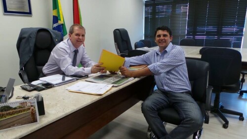 Maurício Eskudlark recebe lideranças regionais na Assembleia Legislativa
