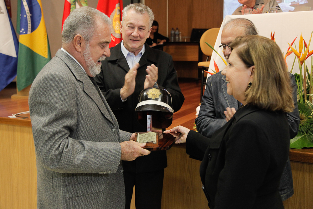 Sessão Solene de Homenagem aos Bombeiros Voluntários - Foto: Juliana Stadnik / Agência AL
