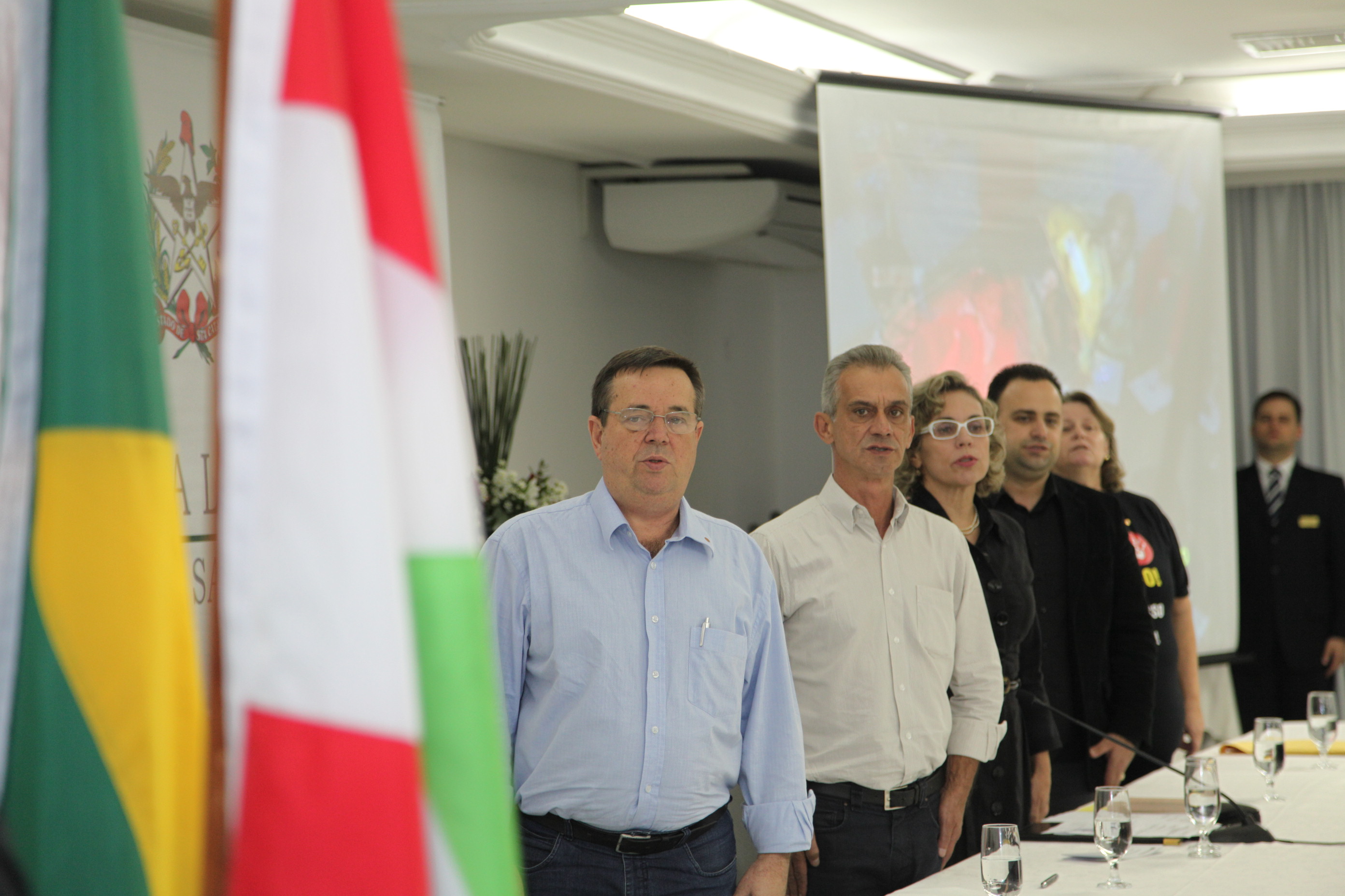 Sessão Solene em homenagem aos Sindicatos Representativos dos Trabalhadores da Cidade de Blumenau