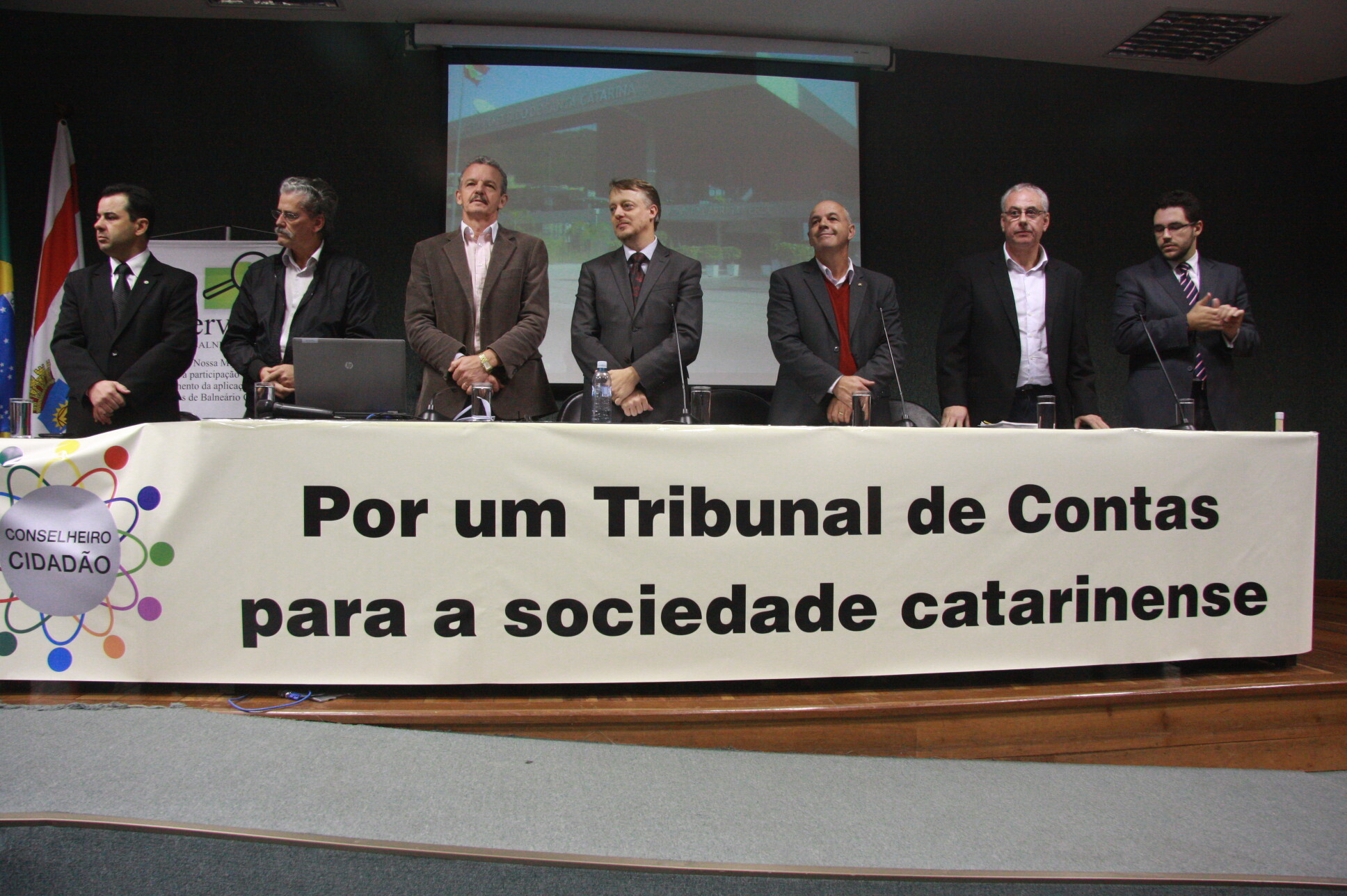 Campanha quer mudar processo de escolha dos conselheiros do TCE-SC
