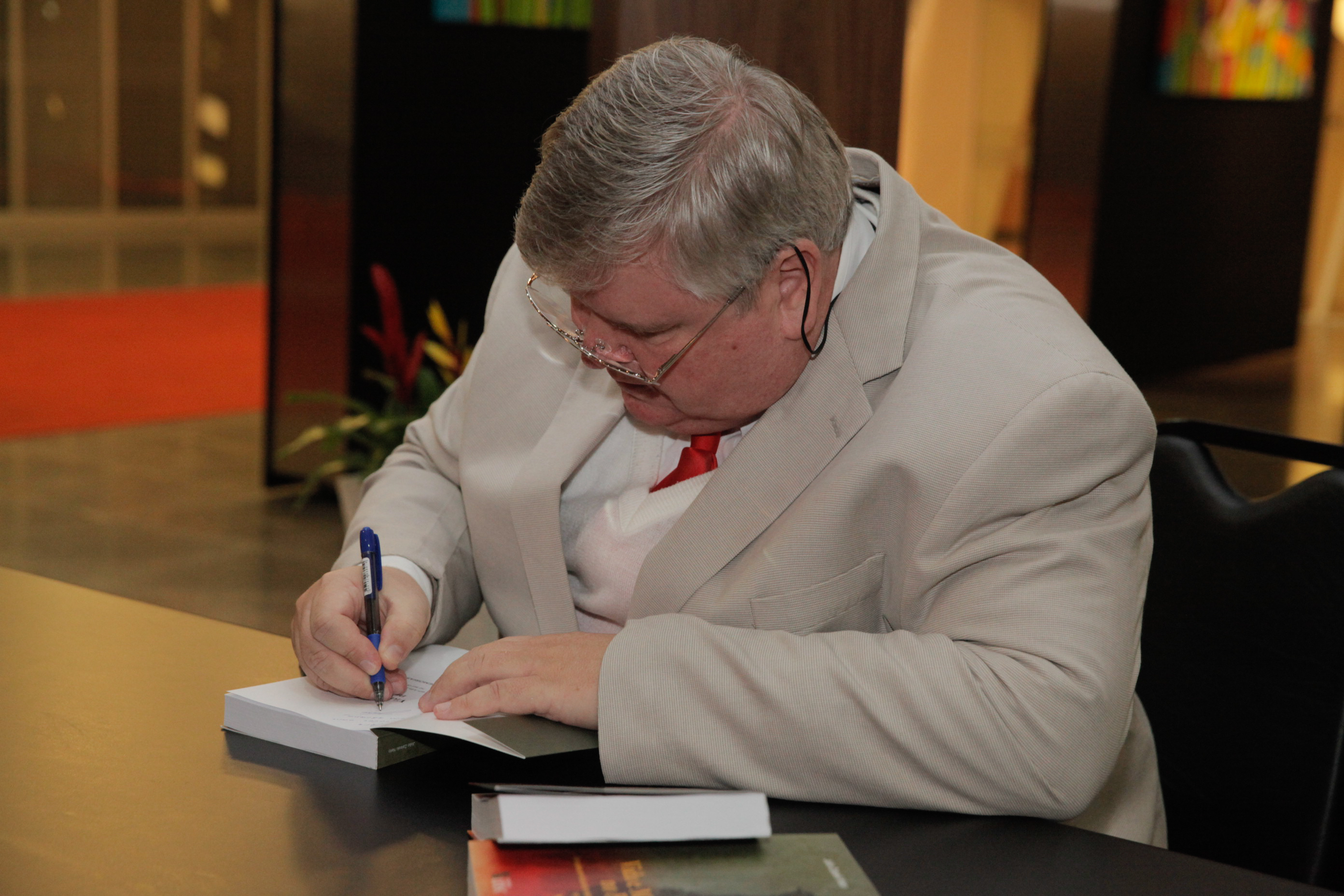 Lançamento Literário 