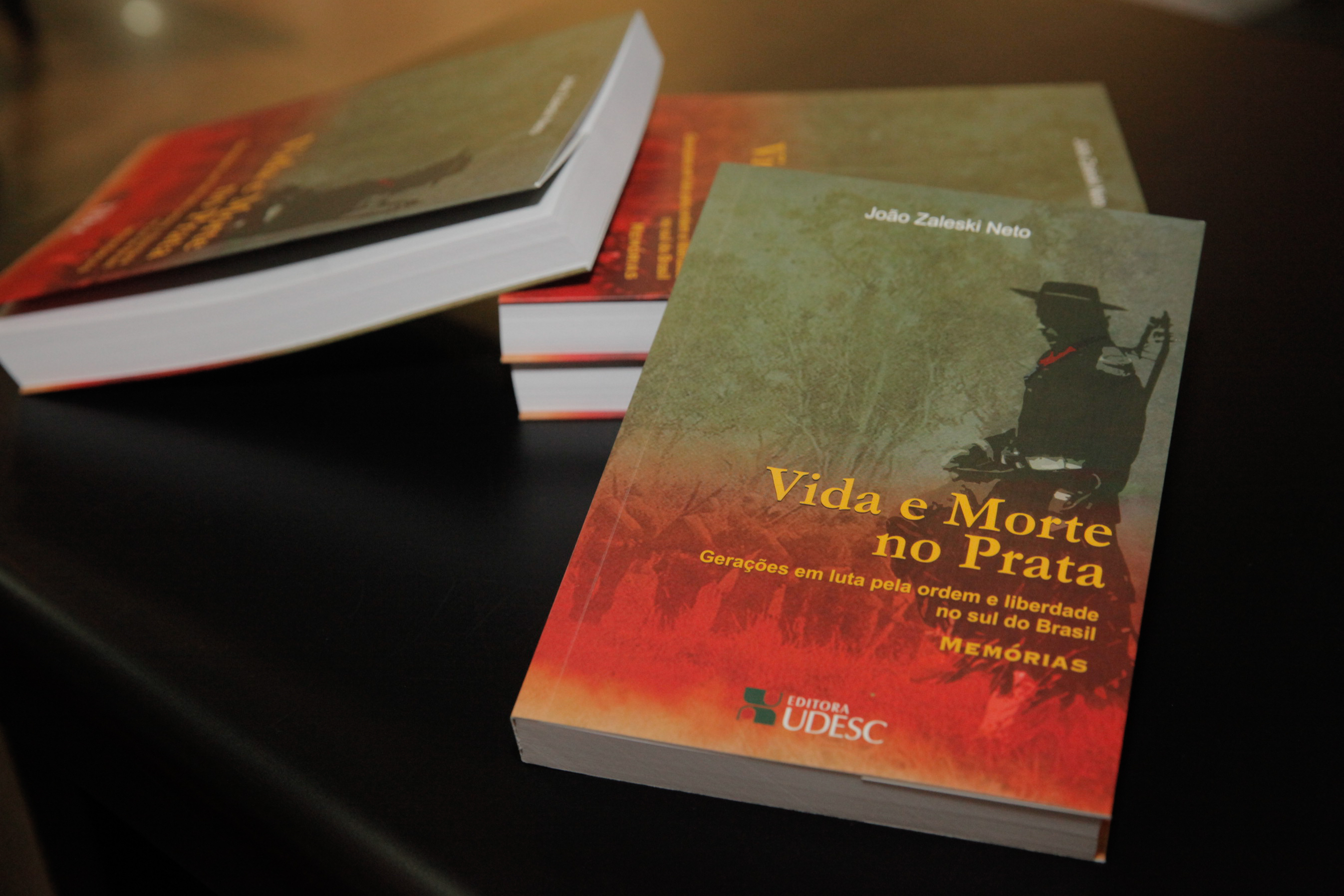 Lançamento Literário “Vida e Morte no Prata”