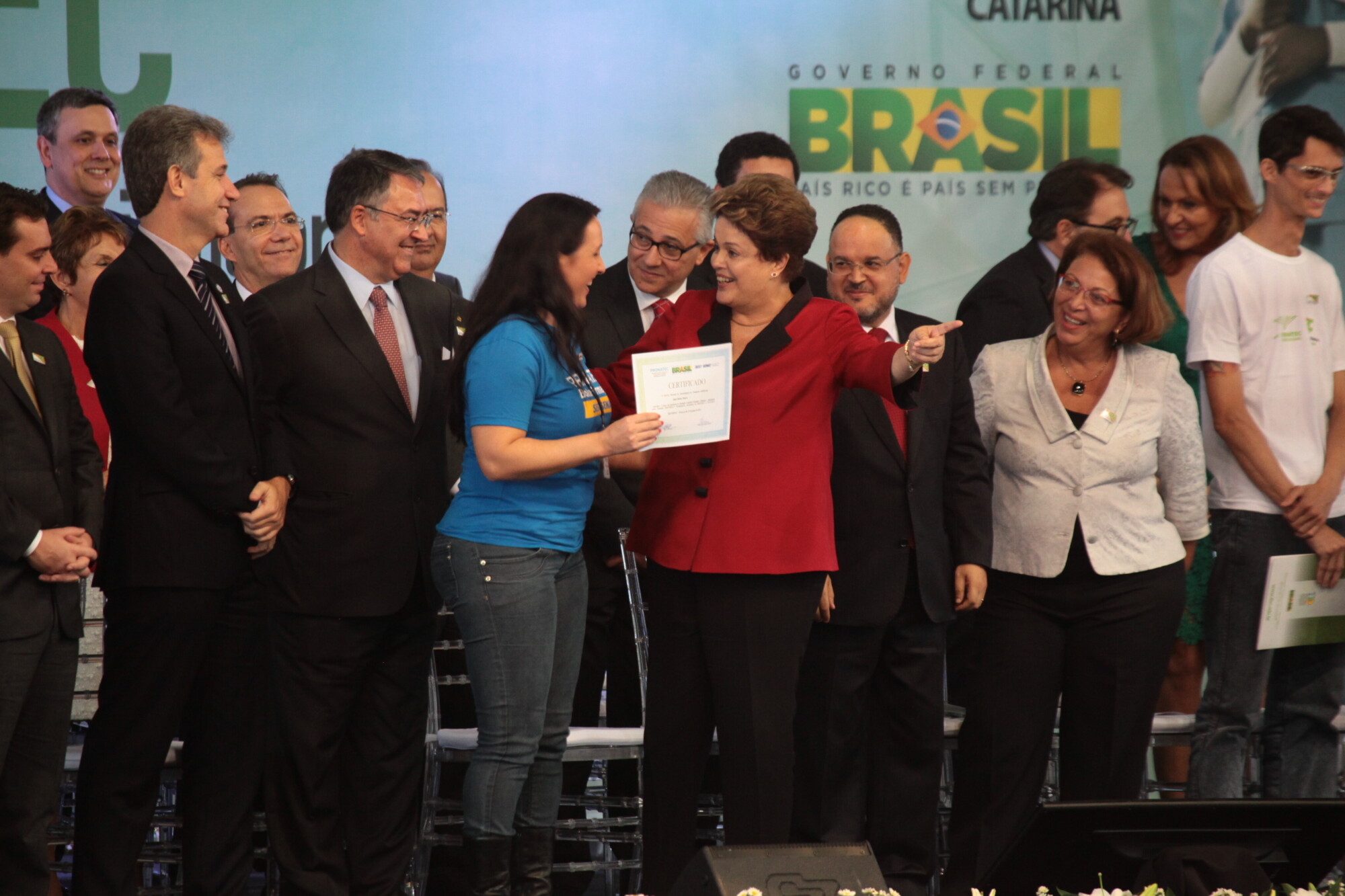 Em Florianópolis, Dilma anuncia investimentos de R$ 527 milhões para SC