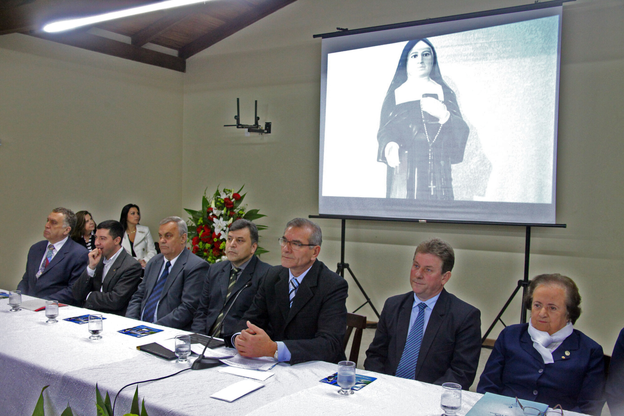 Sessão Solene homenageia os 12 anos da Canonização de Santa Paulina