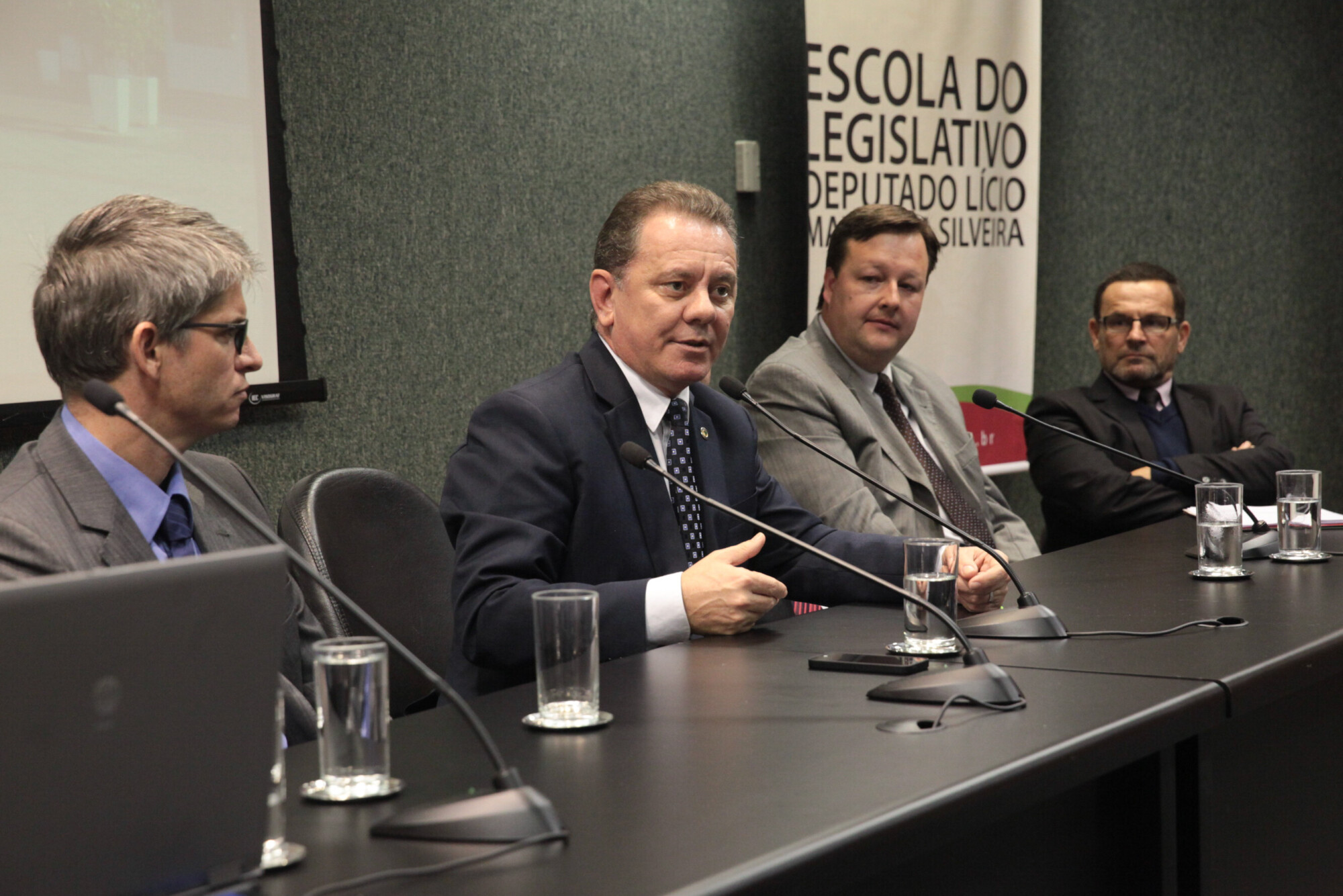 Congresso de Direito Eleitoral debate tutela do eleitor