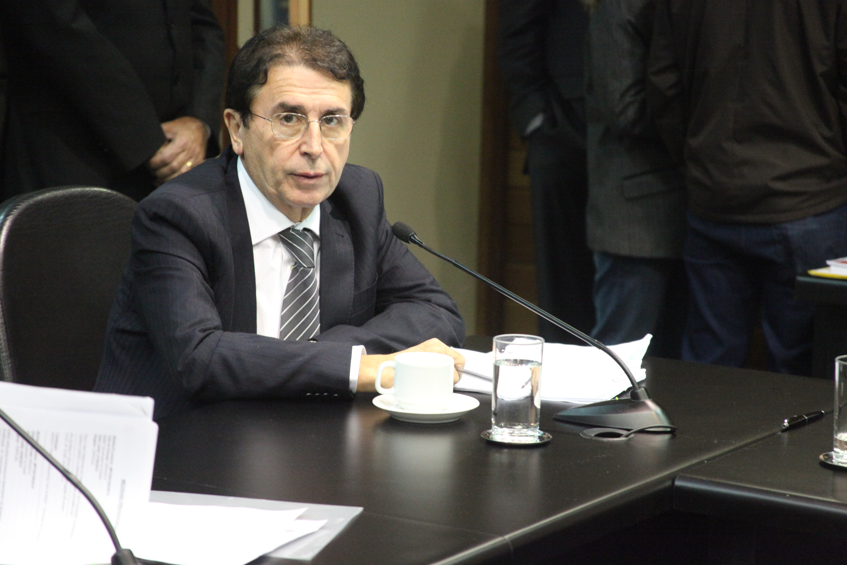 Deputado Antonio Aguiar (PMDB). Reunião conjunta da Comissão de Finanças e Tributação e Comissão de Transportes. Foto: Fábio Queiroz / Agência AL