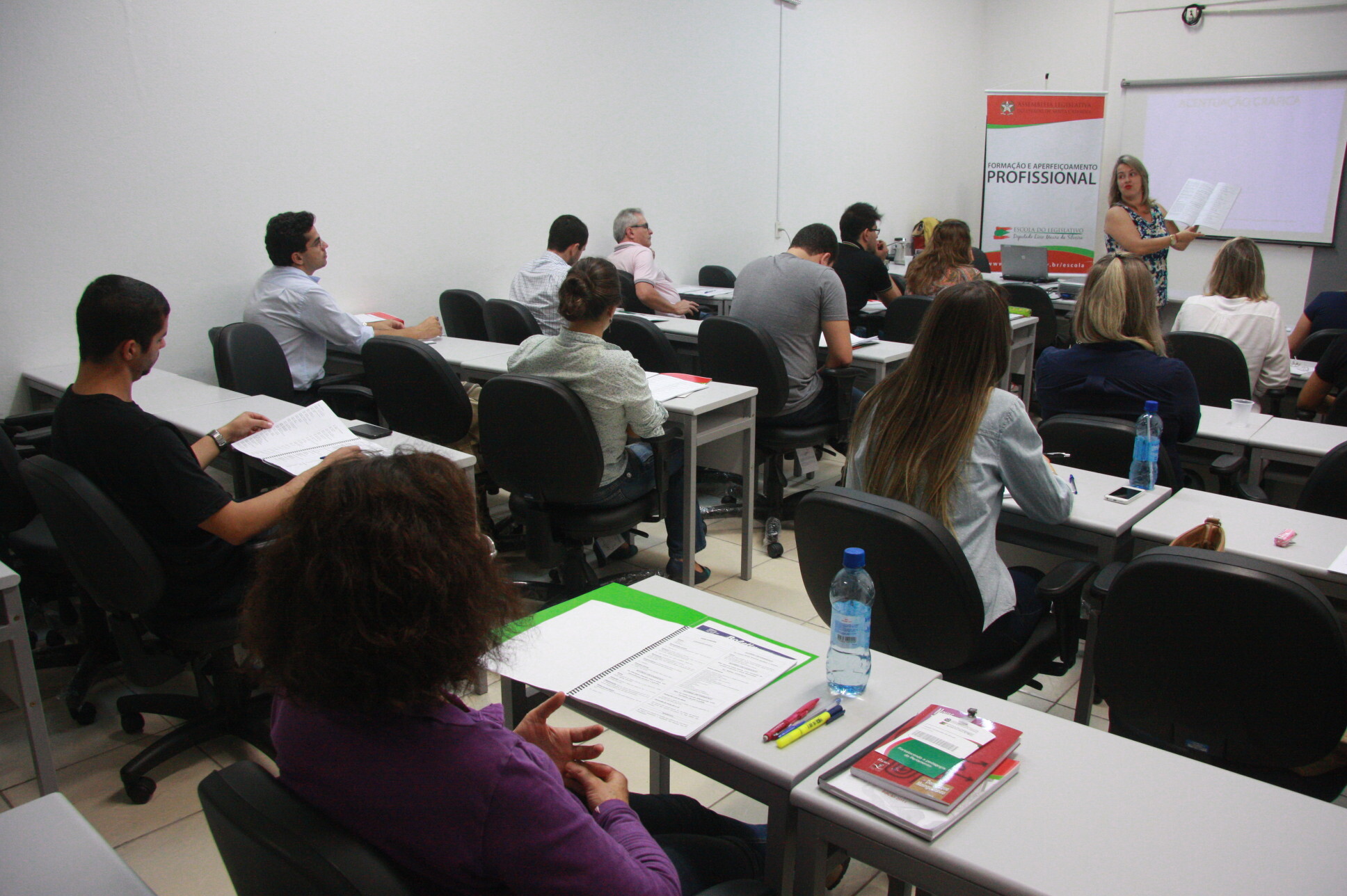Escola do Legislativo abre inscrições para série de oficinas